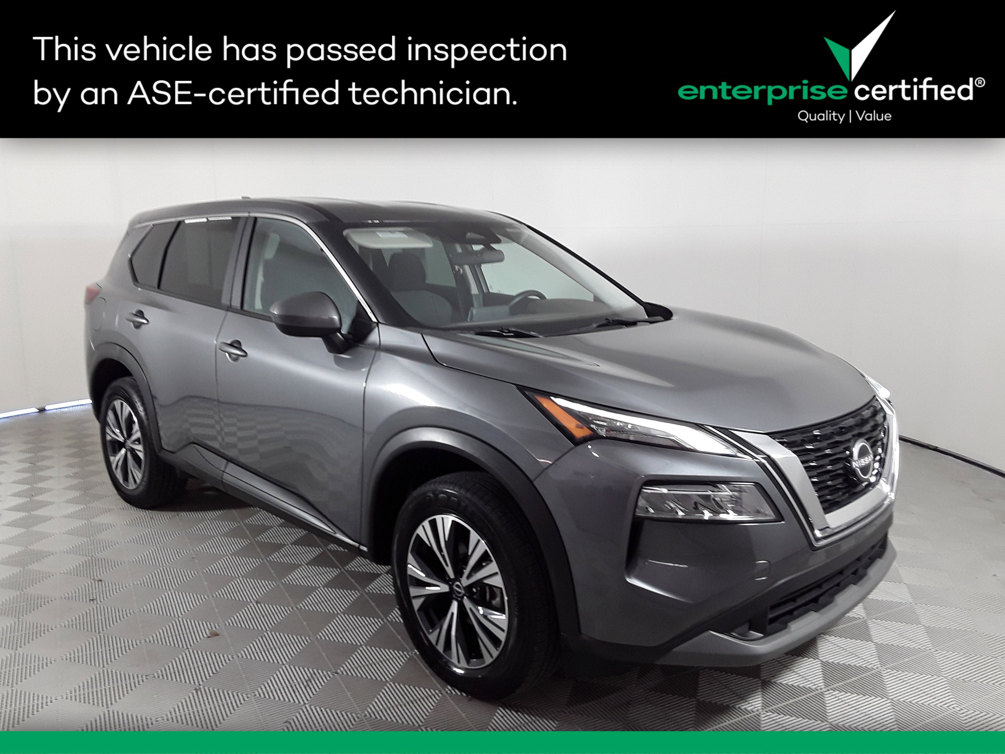 2023 Nissan Rogue SV's photo