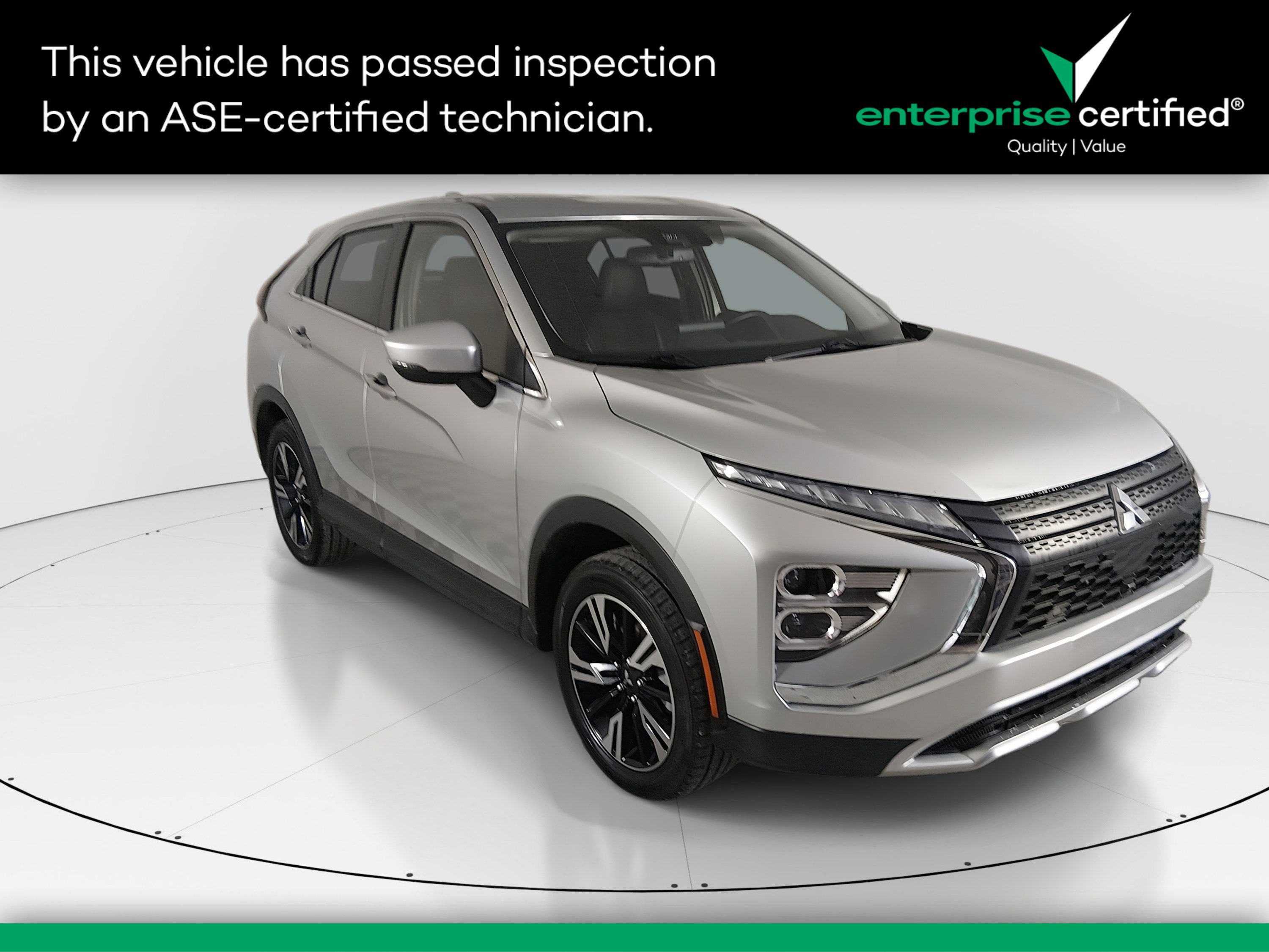 2024 Mitsubishi Eclipse Cross SE's photo