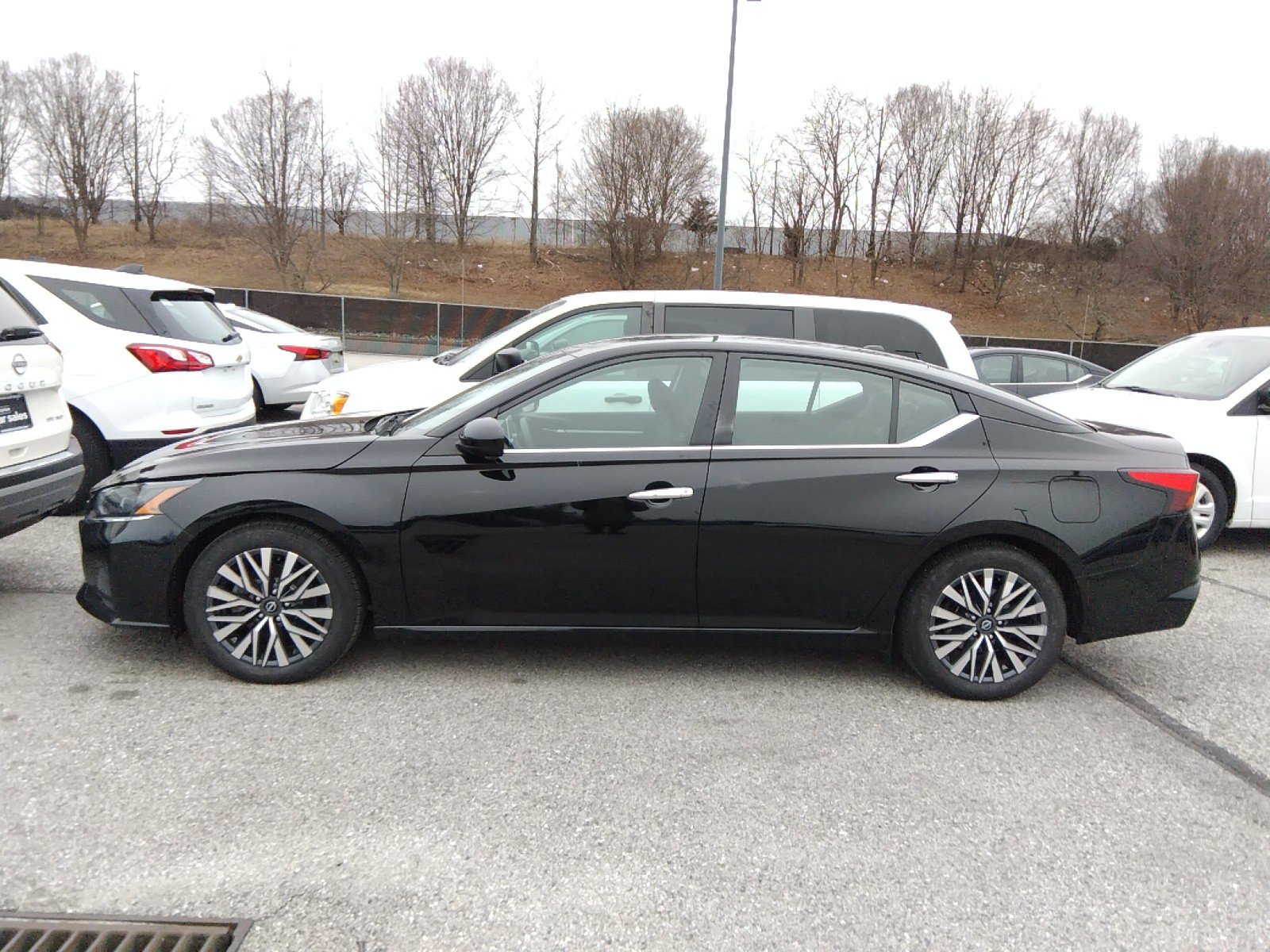 2023 Nissan Altima 2.5 SV Sedan