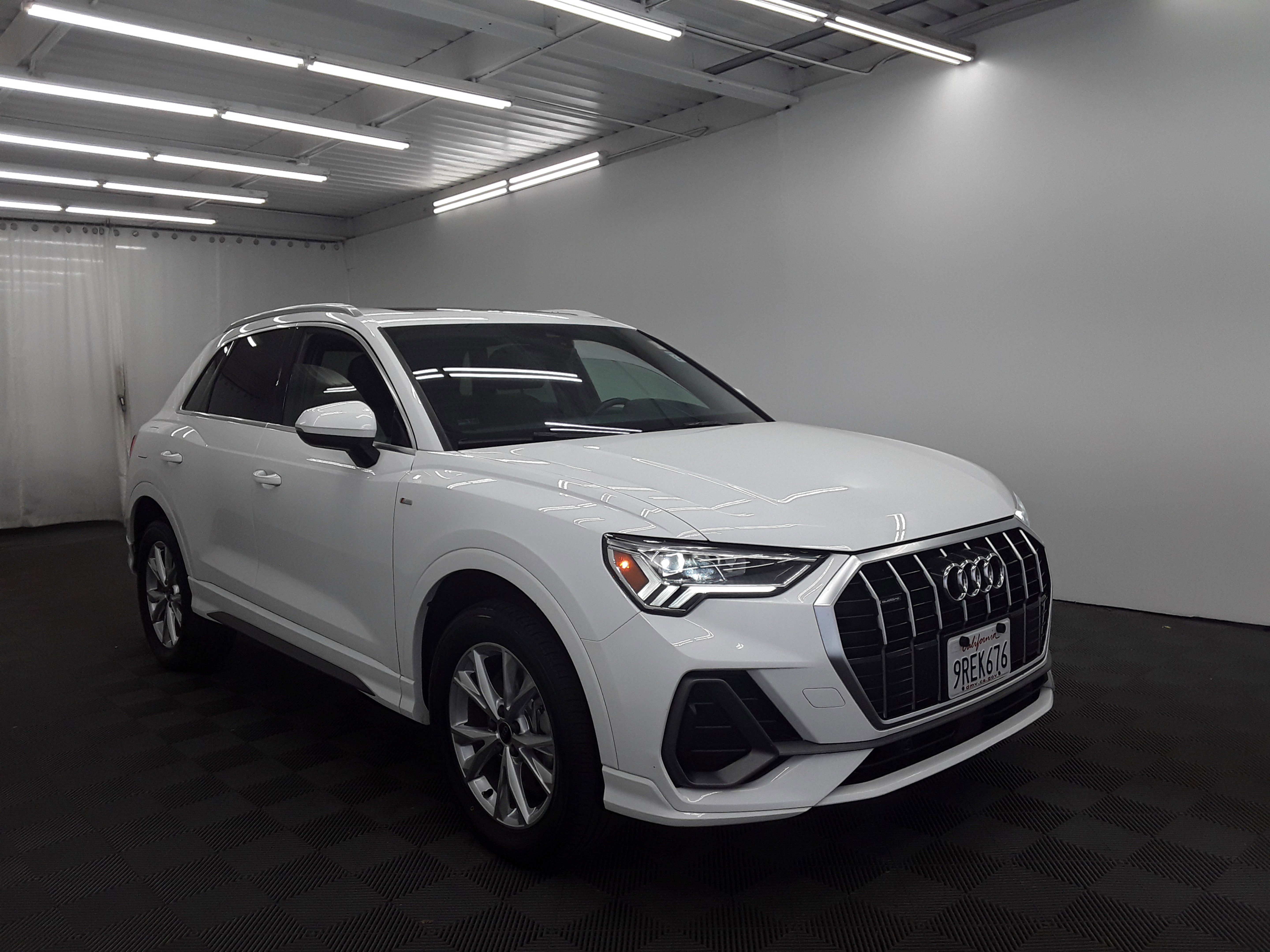 2023 Audi Q3 S line Premium 45 TFSI quattro
