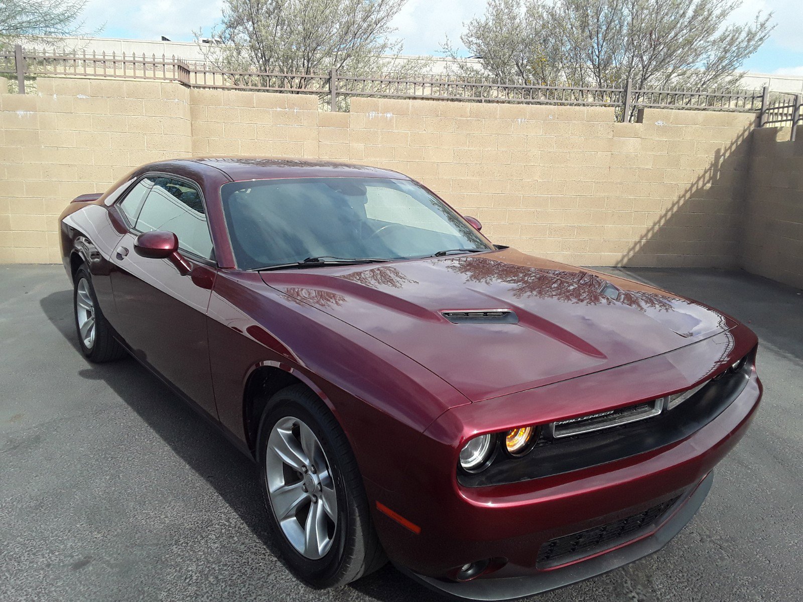 2021 Dodge Challenger SXT RWD