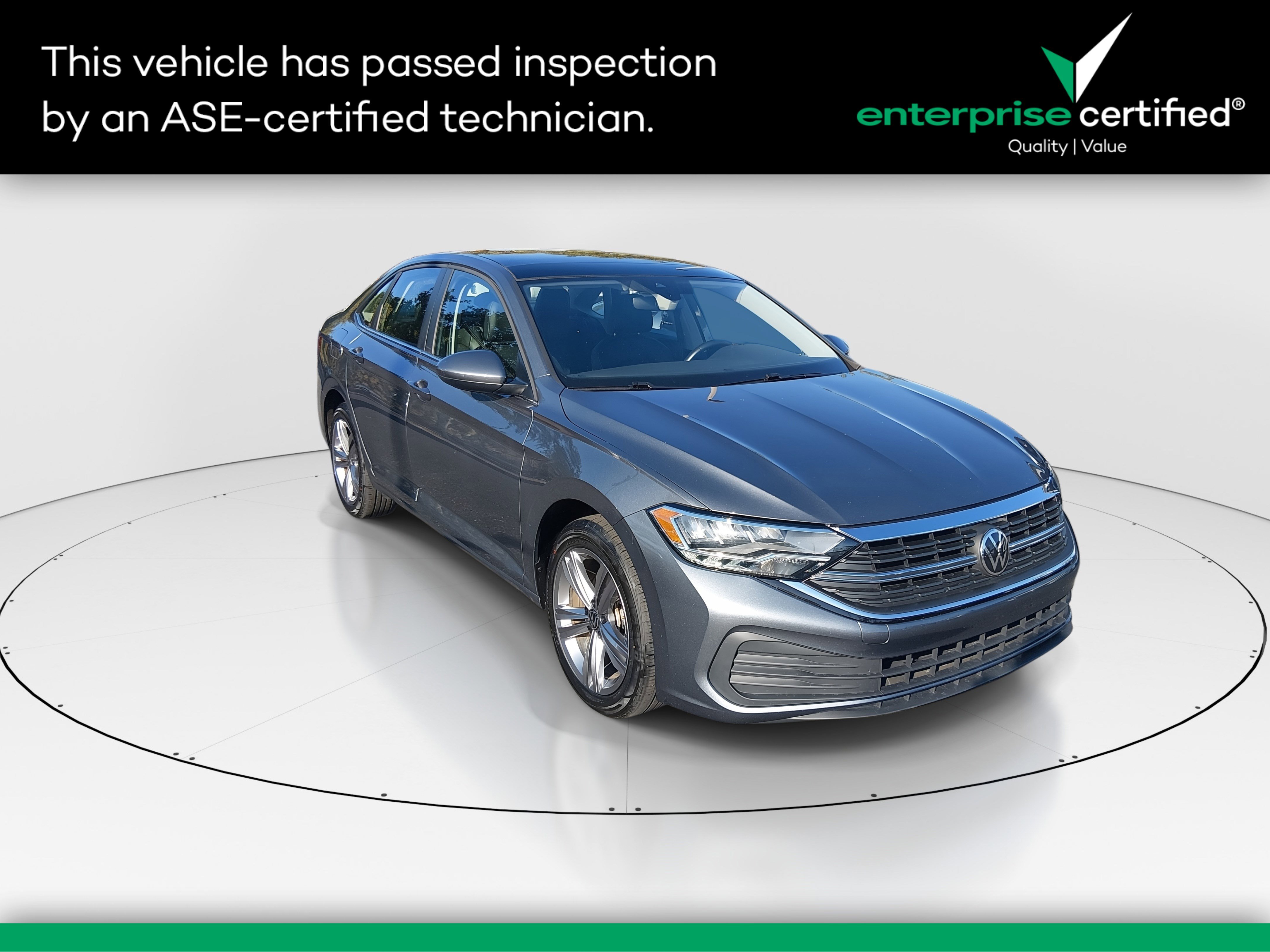 Used 2024 Volkswagen Jetta SE Auto