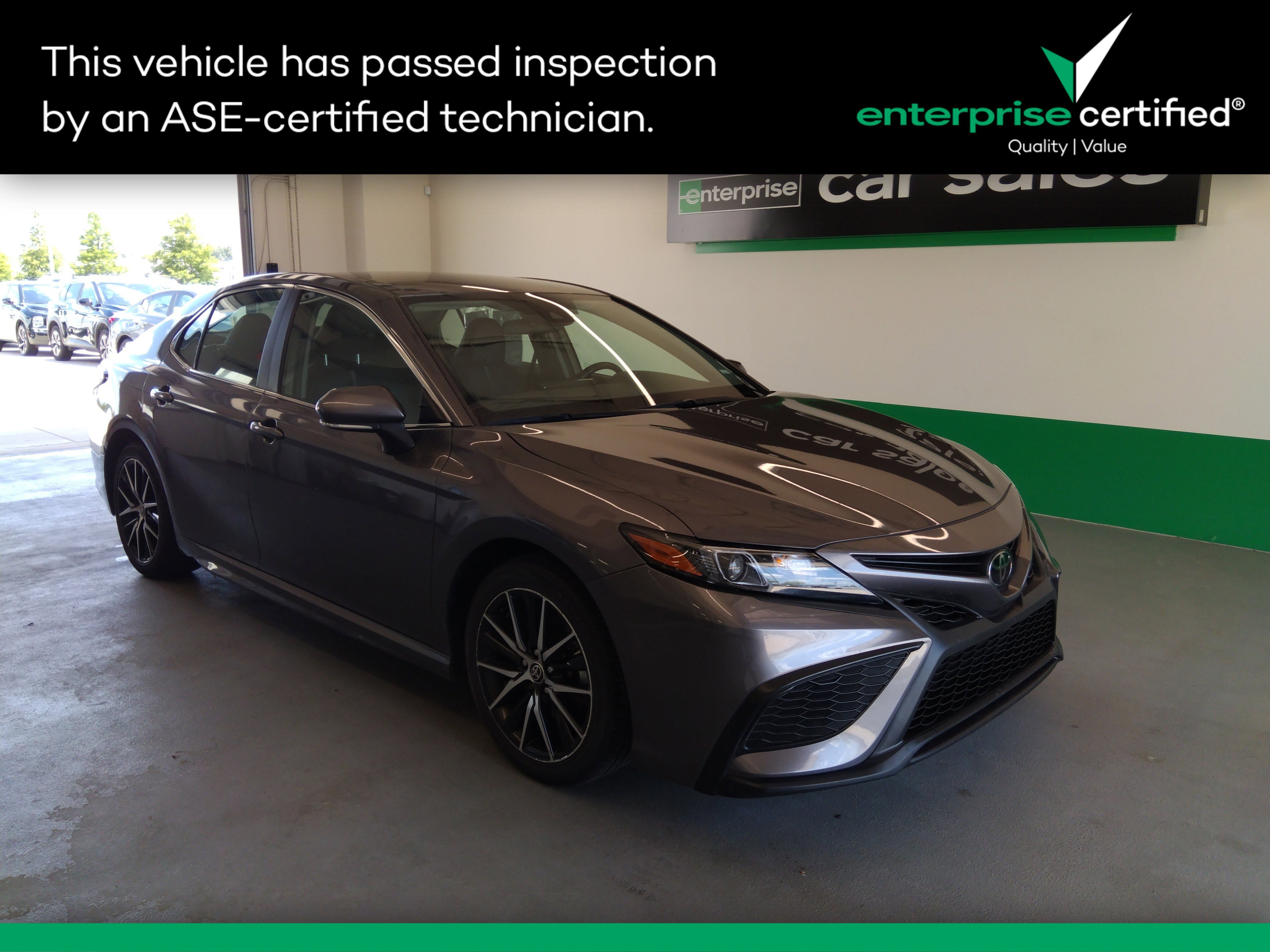 2023 Toyota Camry SE Auto