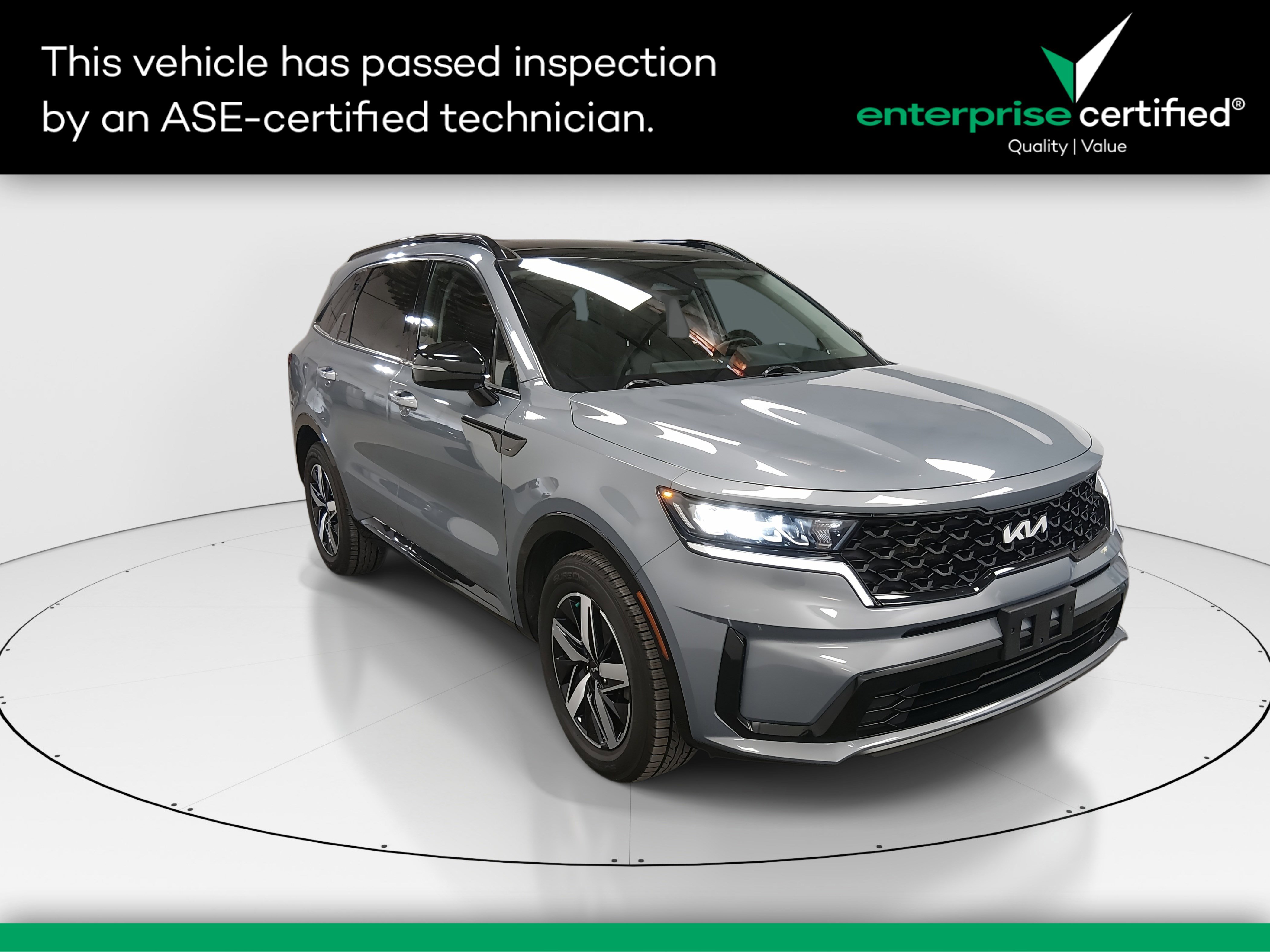2023 Kia Sorento S's photo