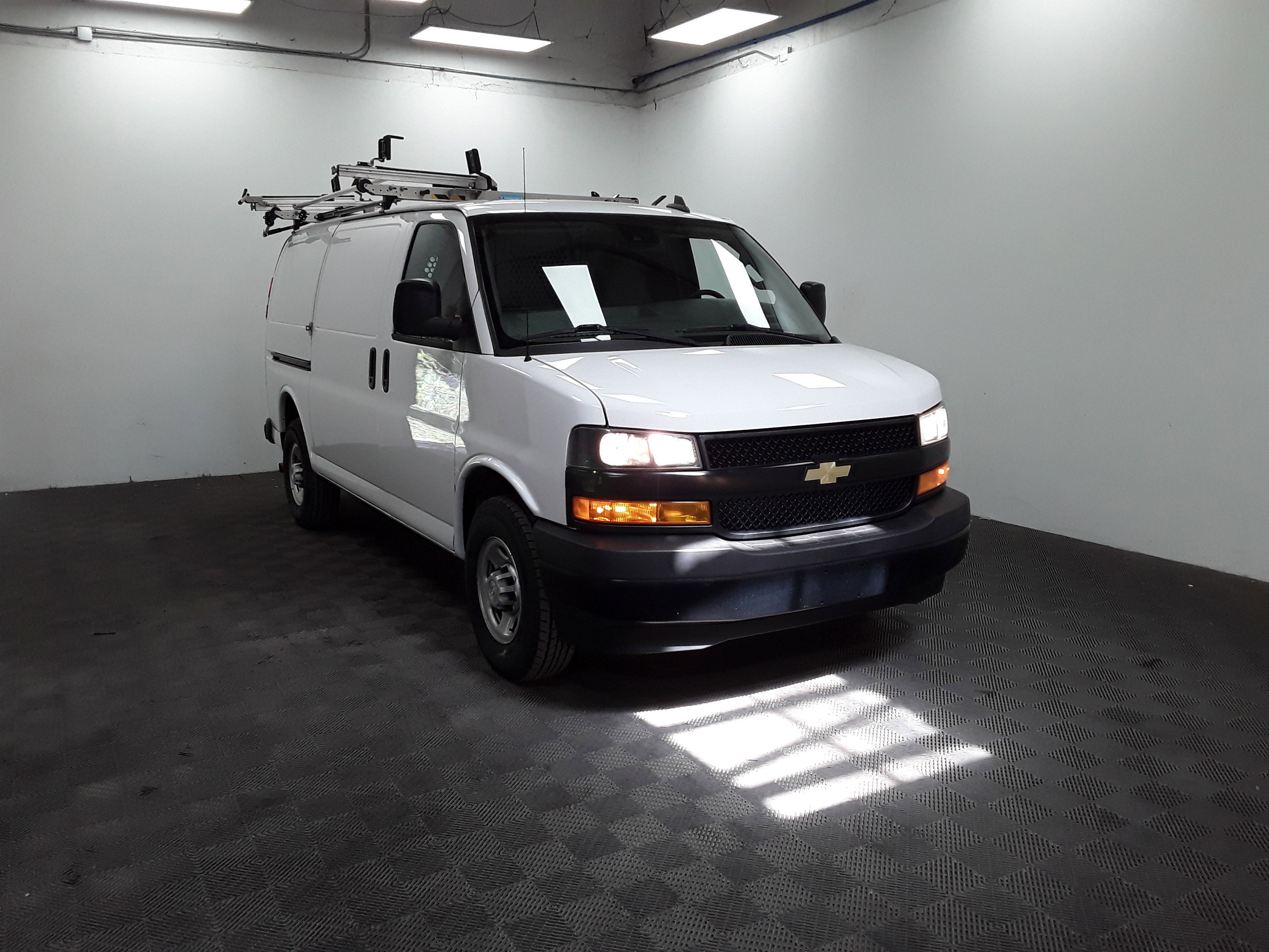 2019 Chevrolet Express Cargo Van RWD 2500 135