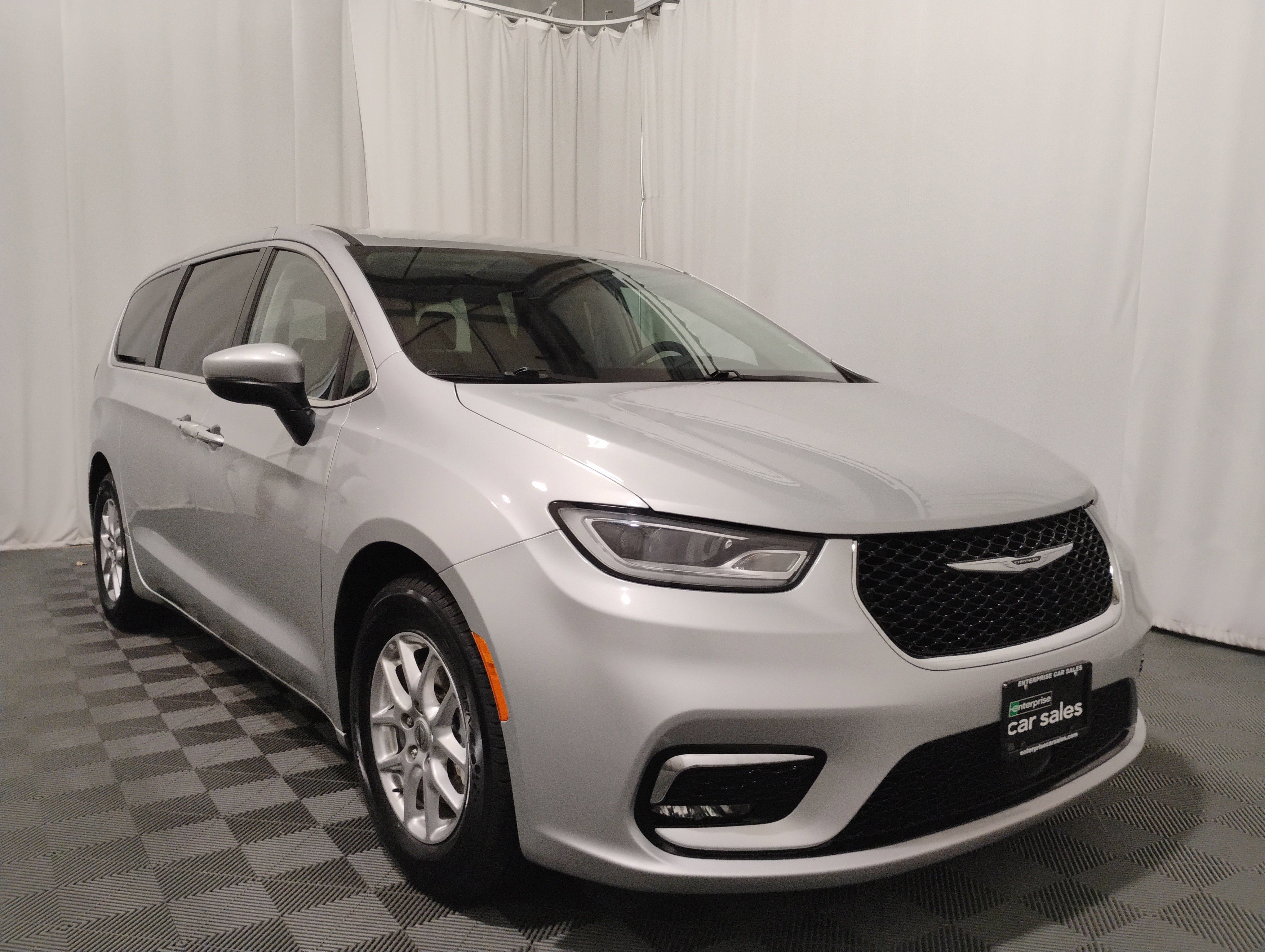 2023 Chrysler Pacifica Touring L FWD