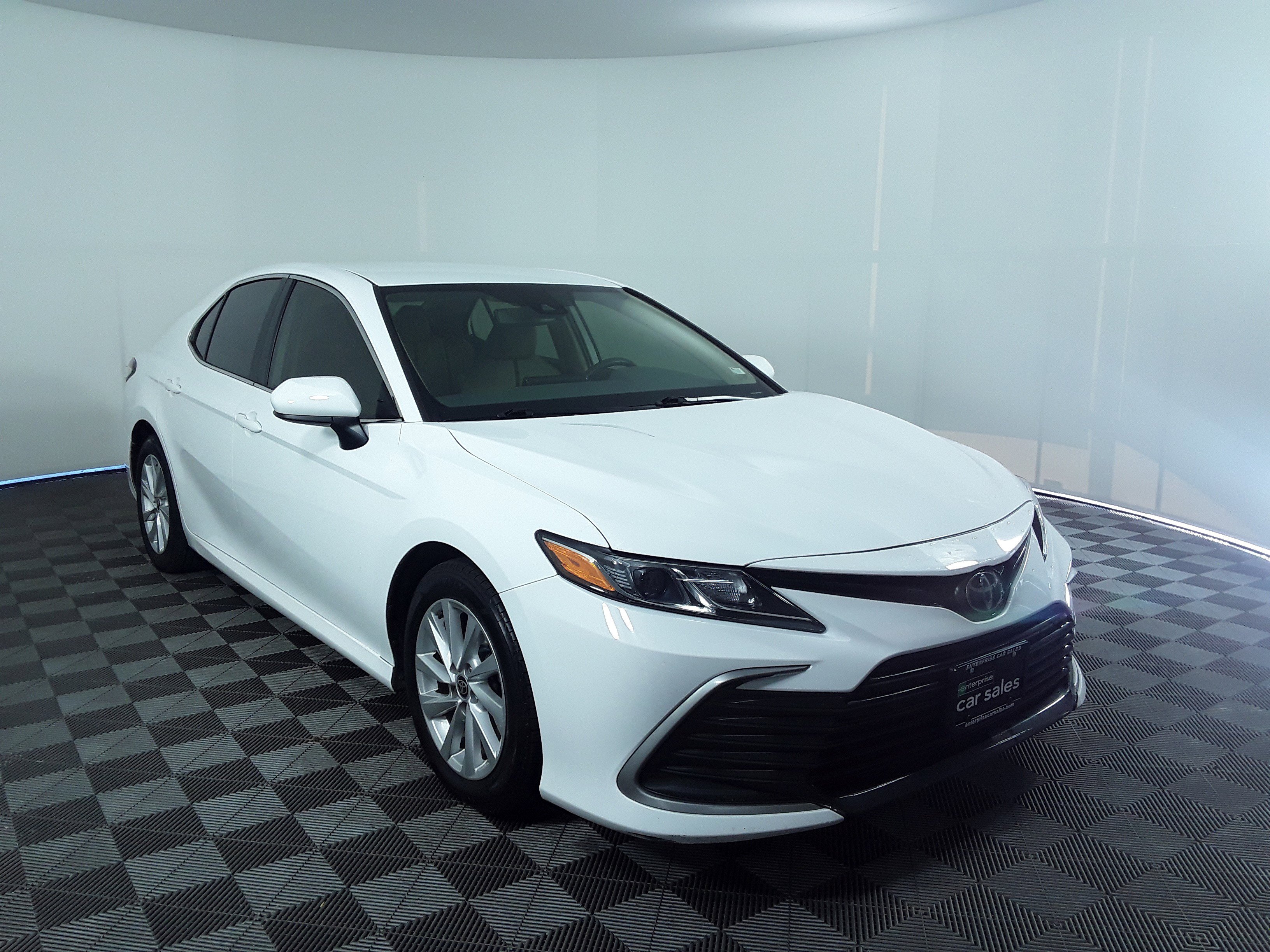 2023 Toyota Camry LE Auto