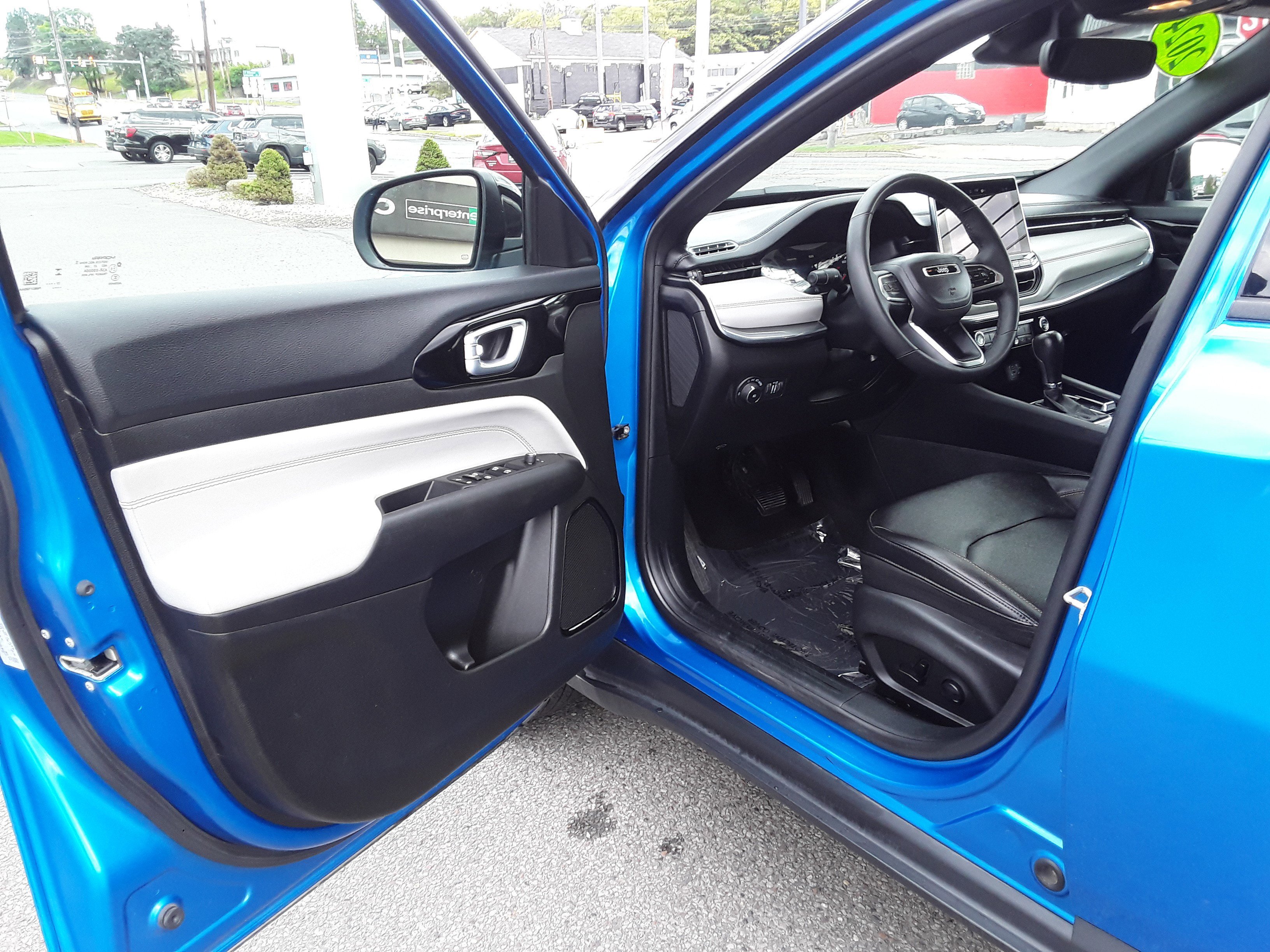 Image of Used 2024 Jeep Compass Limited 4x4