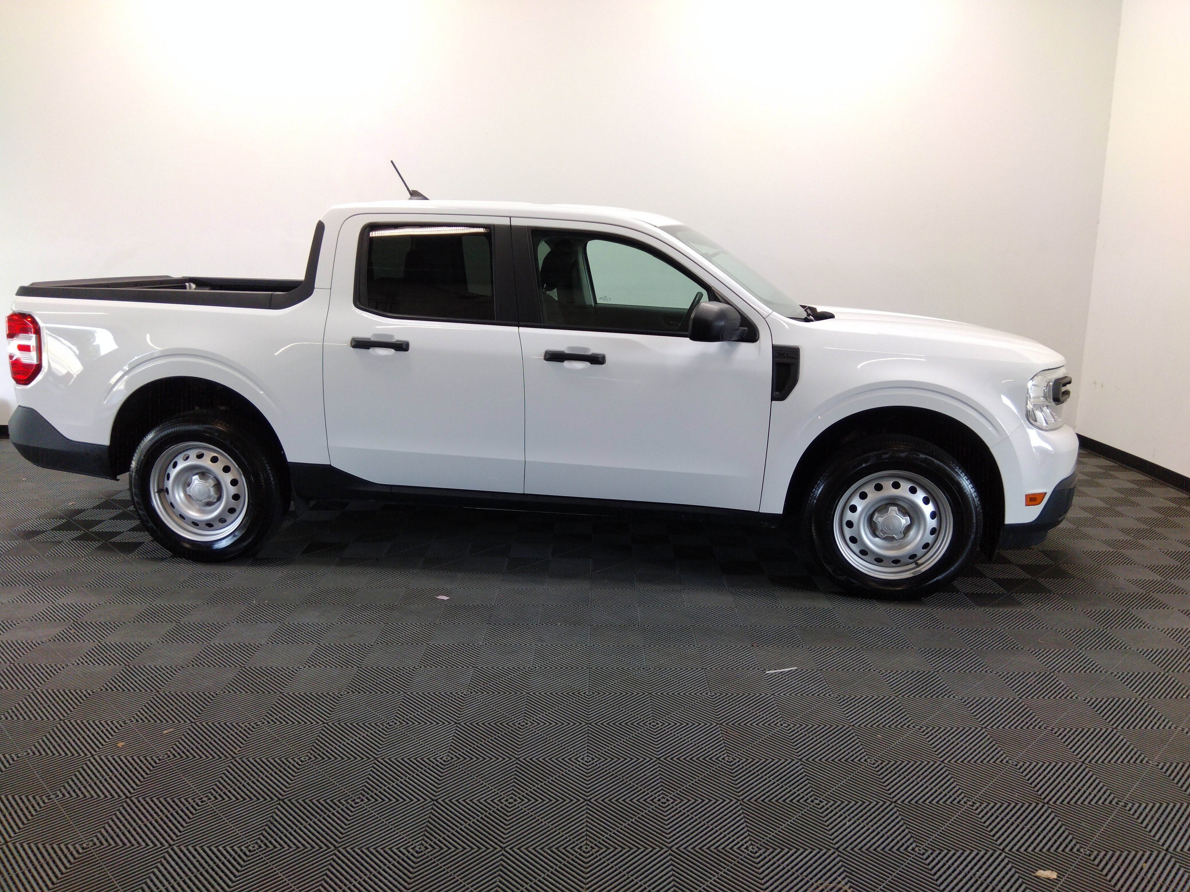 2022 Ford Maverick XL FWD SuperCrew
