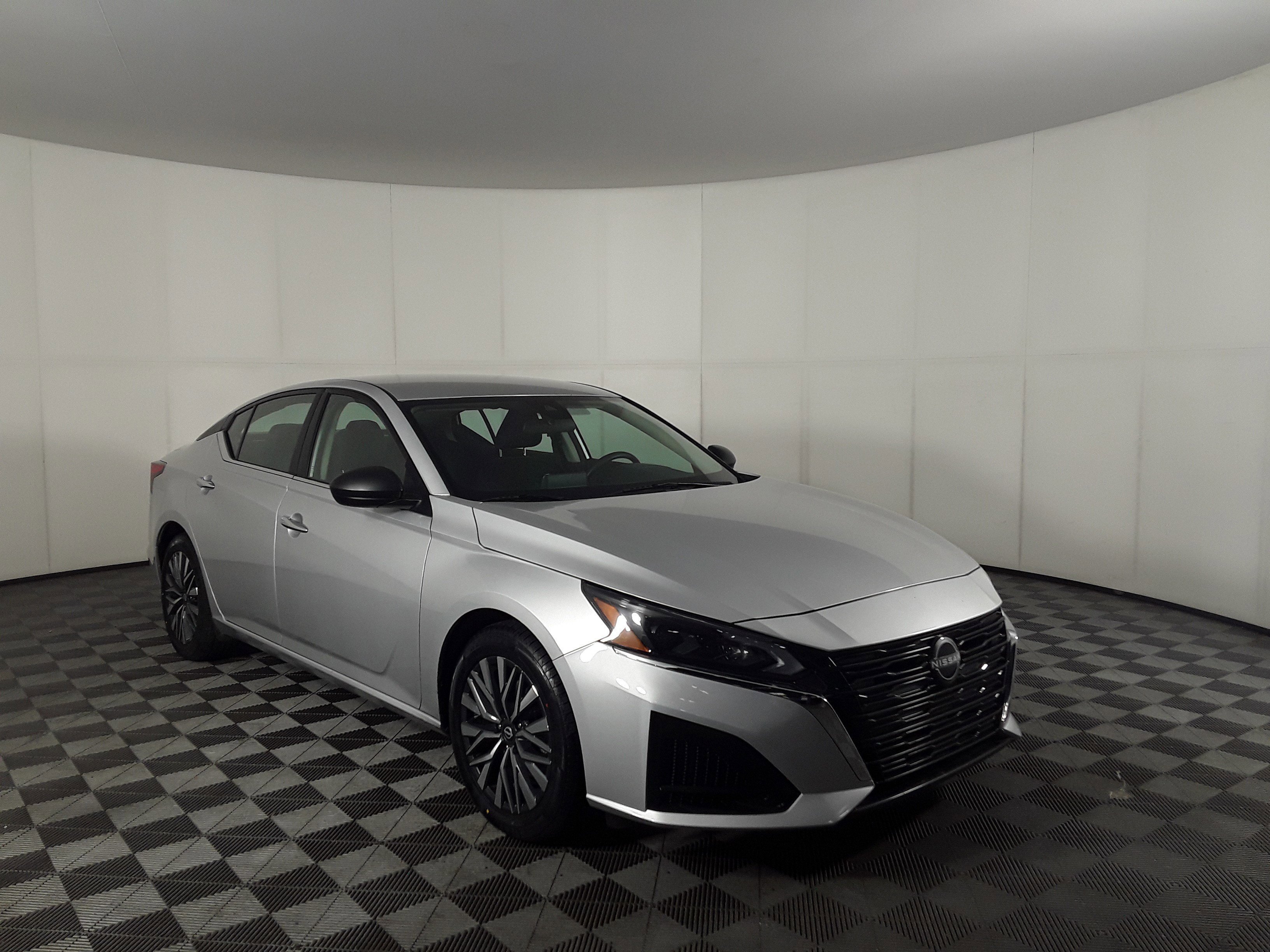 ecs-m2en.enterprisecarsales.com ecs-m2en.enterprisecarsales.com/list/used-cars-st-paul-mn/srp-page-7/<br />
<b>Notice</b>:  Undefined index: alt in <b>/var/www/jazel-wp-core-m2en/content/plugins/jzl-core/rocket-core/integrations/elementor/responsive-image.php</b> on line <b>243</b><br />
