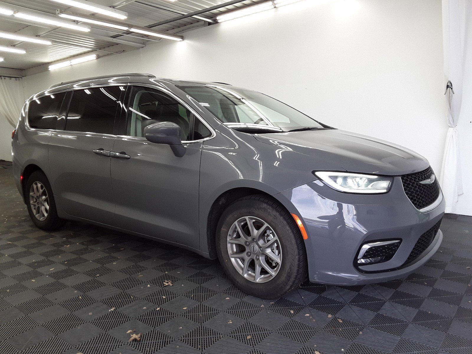 2022 Chrysler Pacifica Touring L FWD