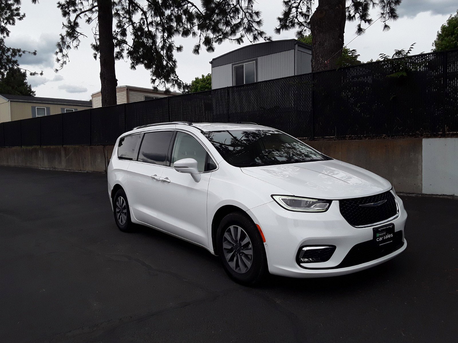 2021 Chrysler Pacifica Hybrid Touring L FWD