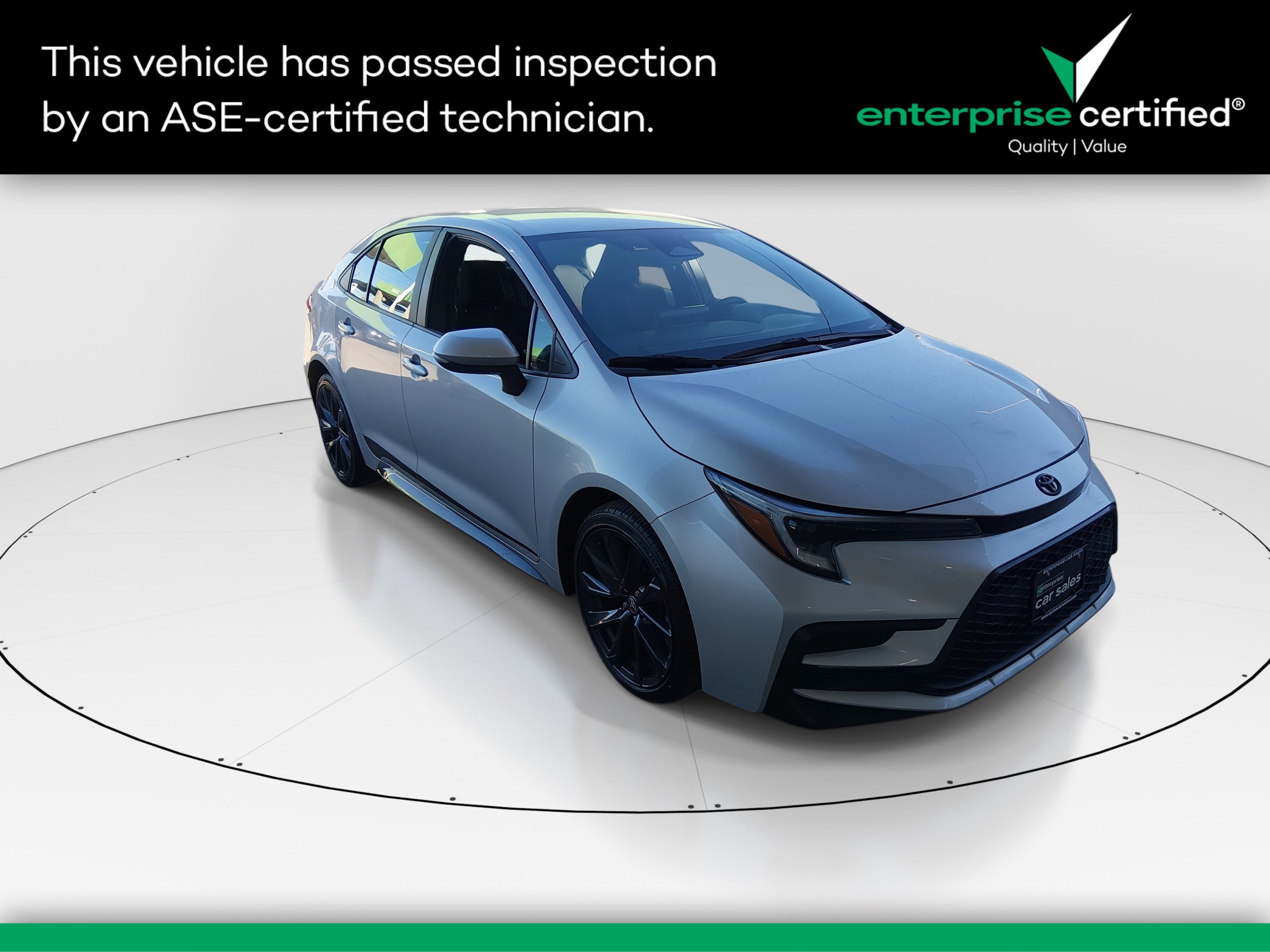 2024 Toyota Corolla SE's photo