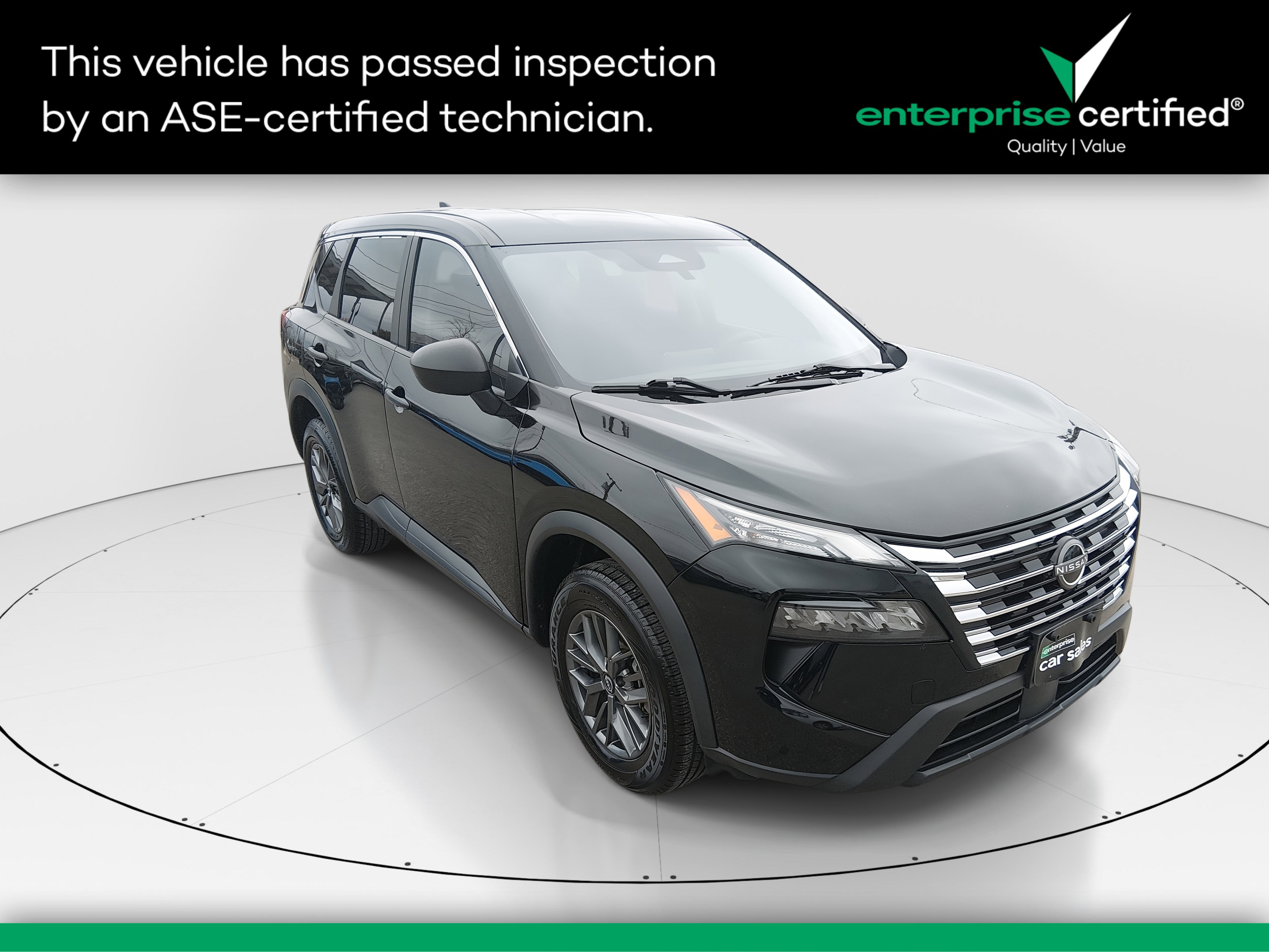 2024 Nissan Rogue S's photo