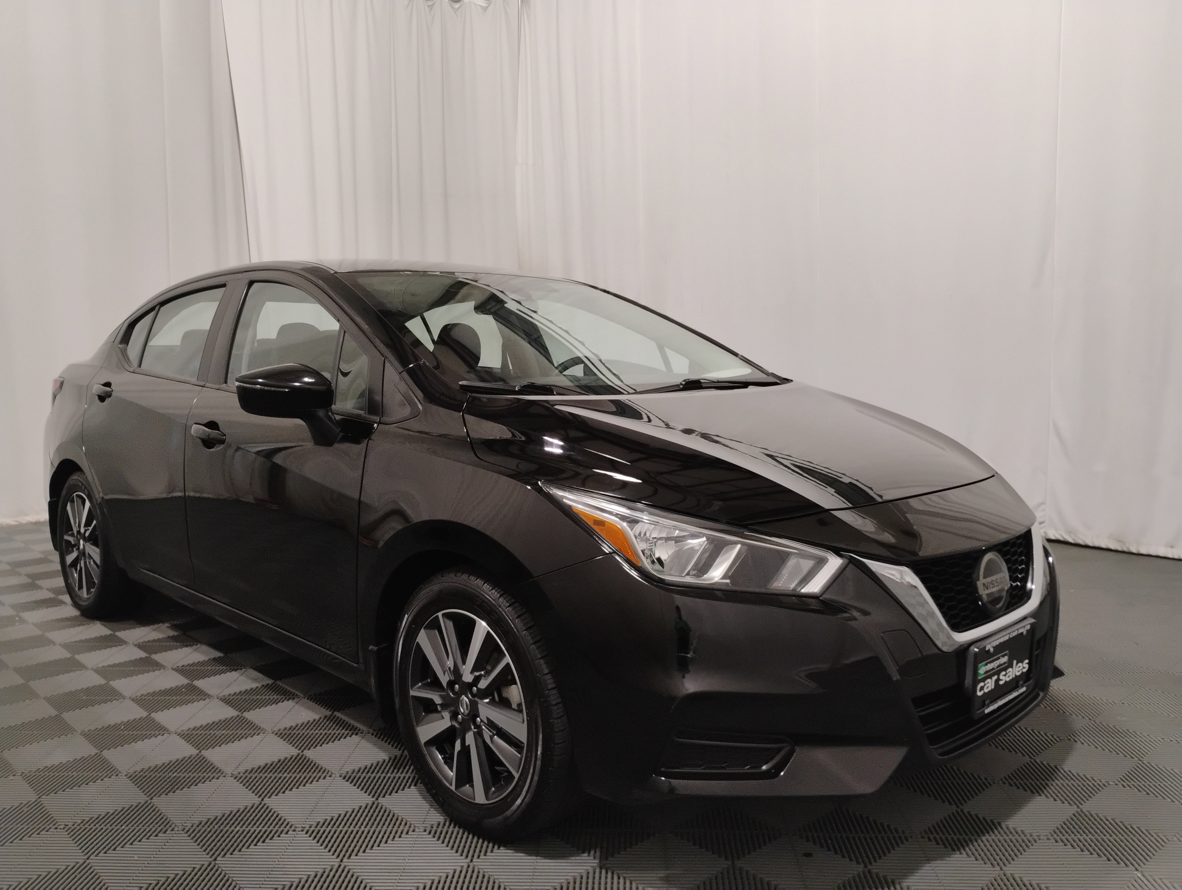2021 Nissan Versa SV CVT