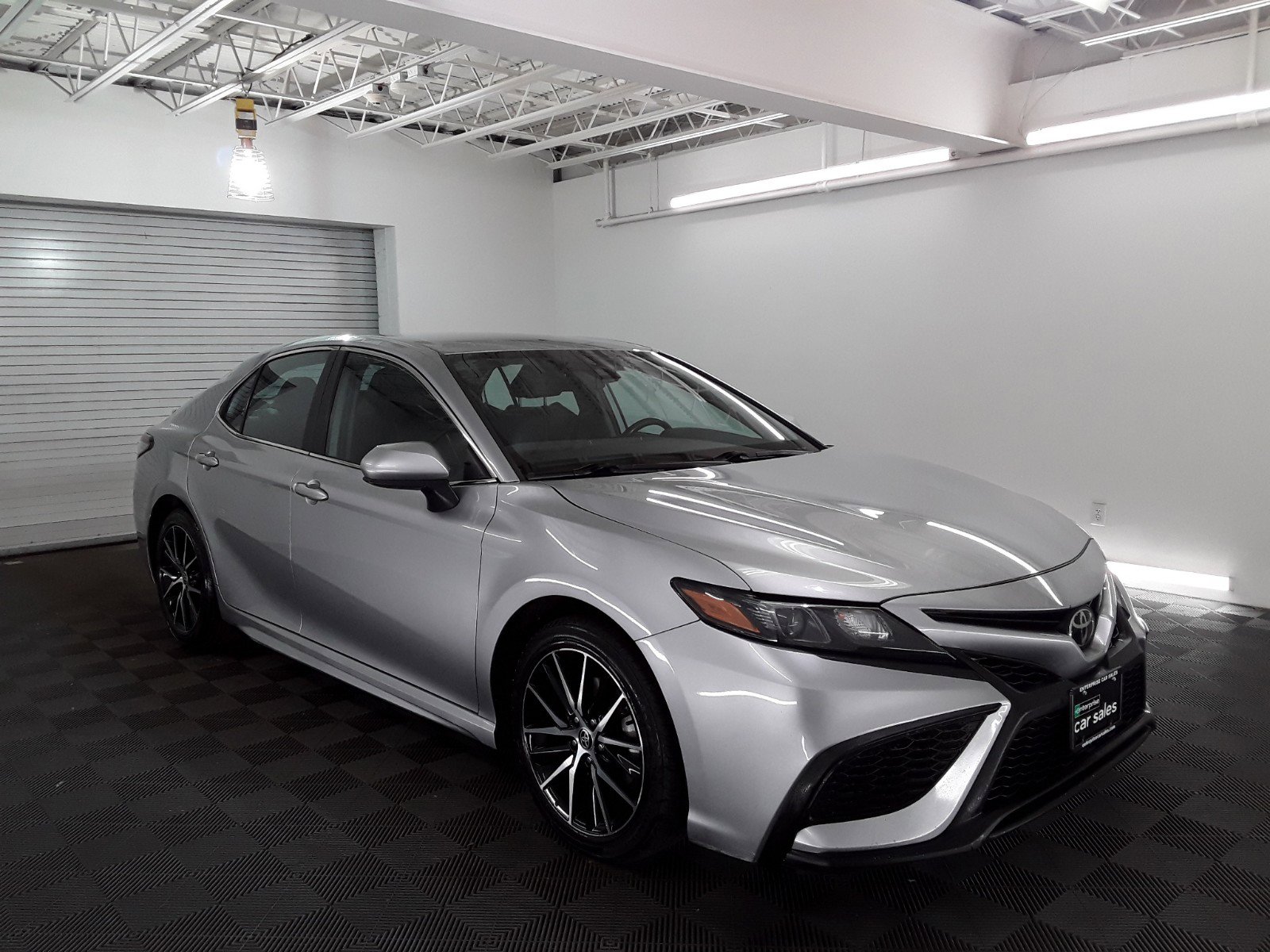 2021 Toyota Camry SE Auto