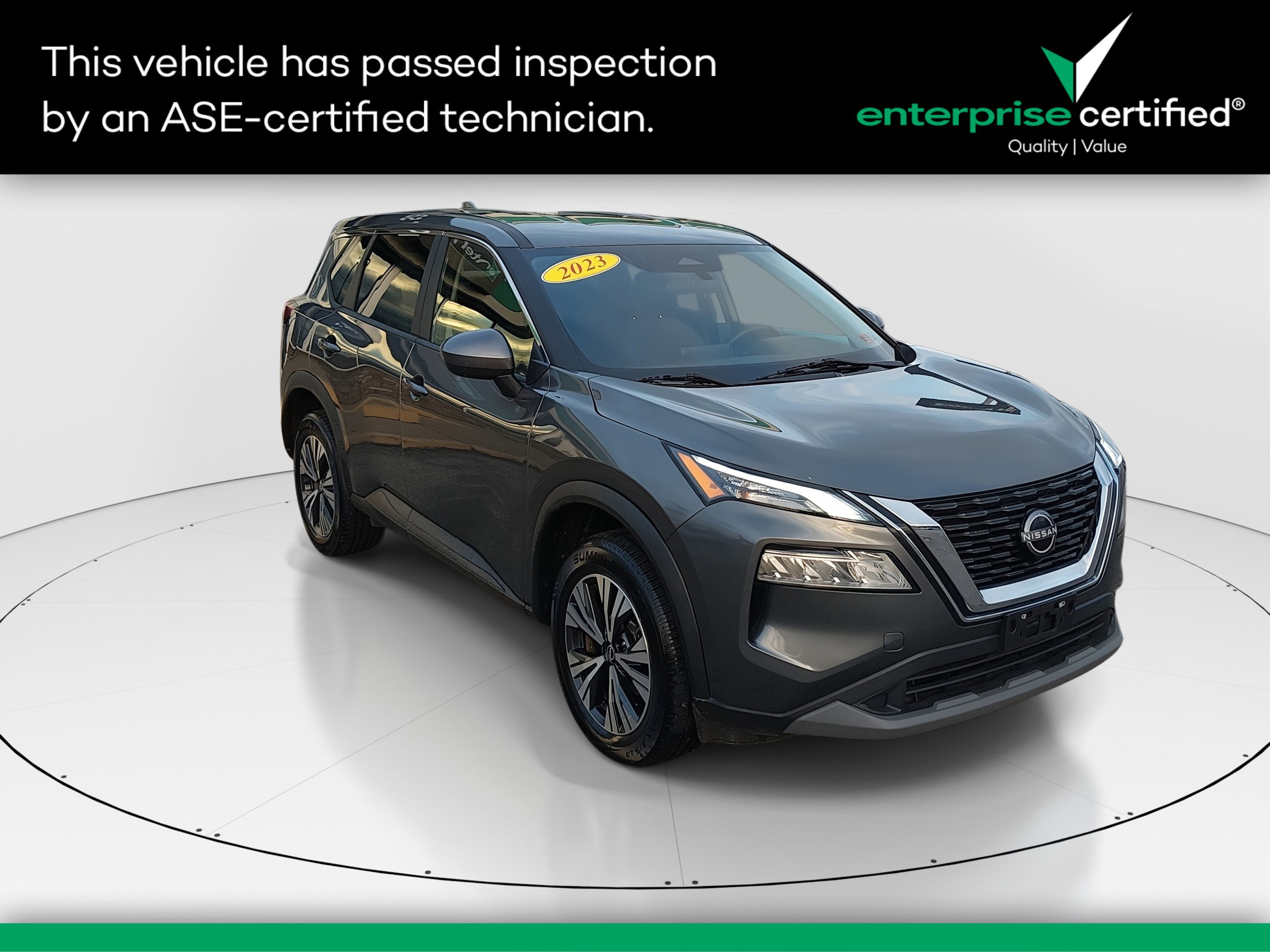 2023 Nissan Rogue SV's photo