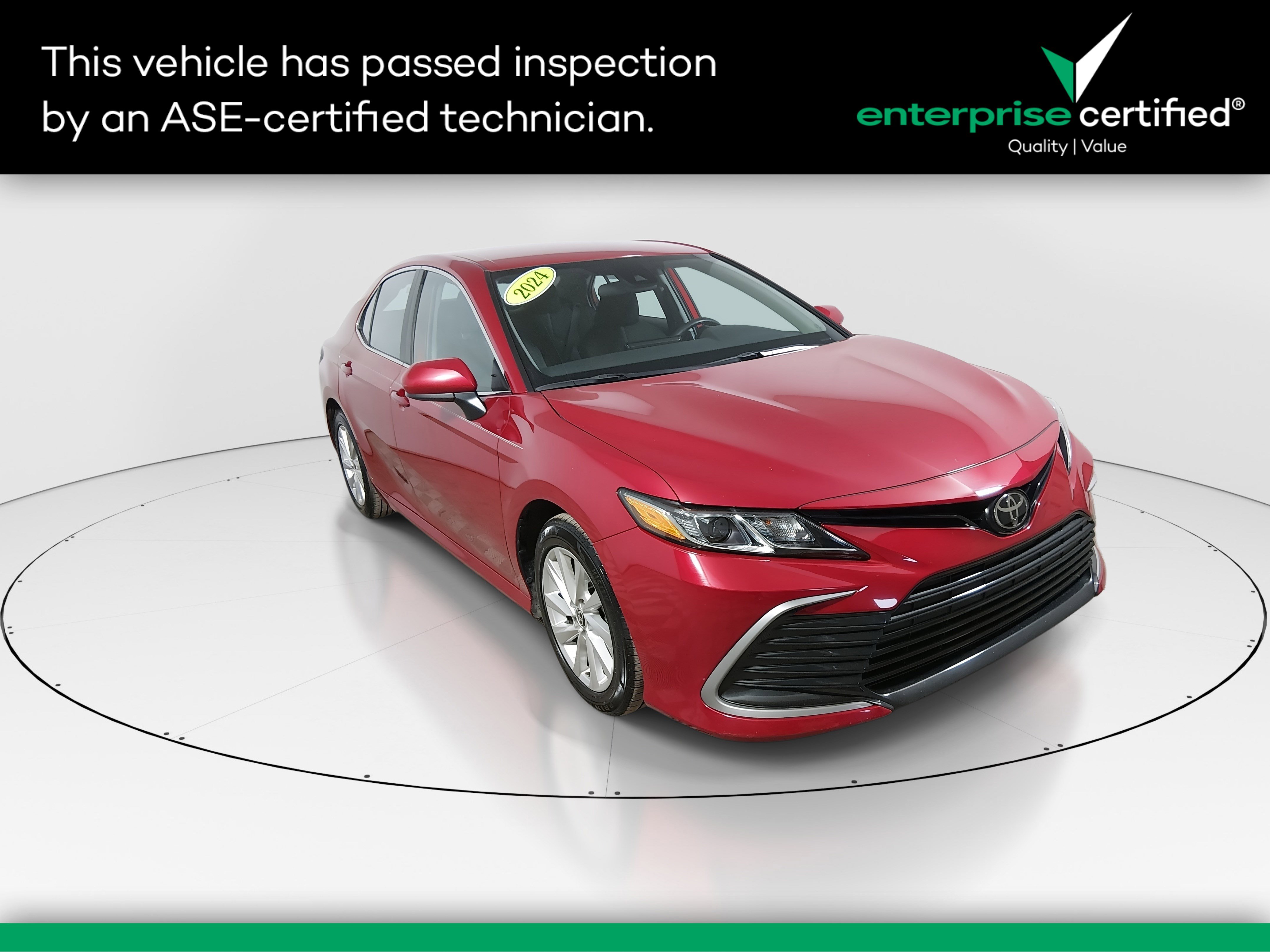 2024 Toyota Camry LE's photo