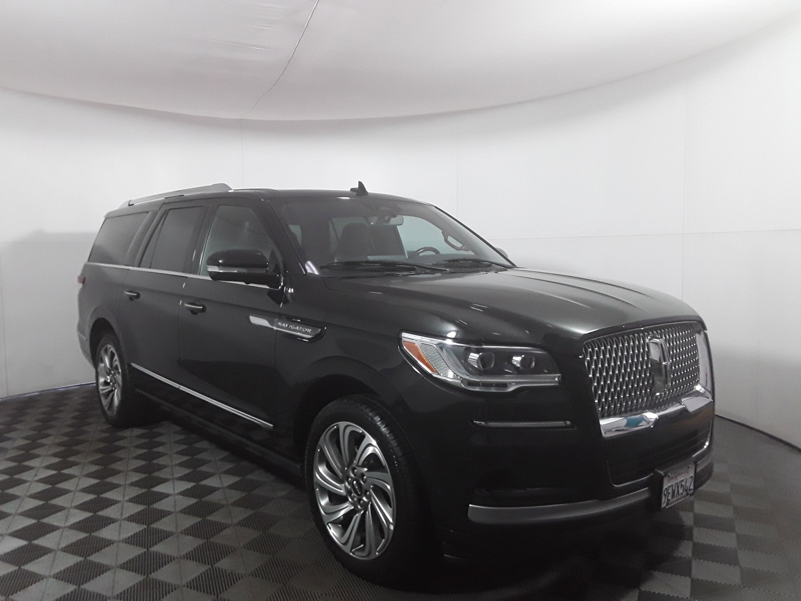 2023 Lincoln Navigator L Reserve 4x4
