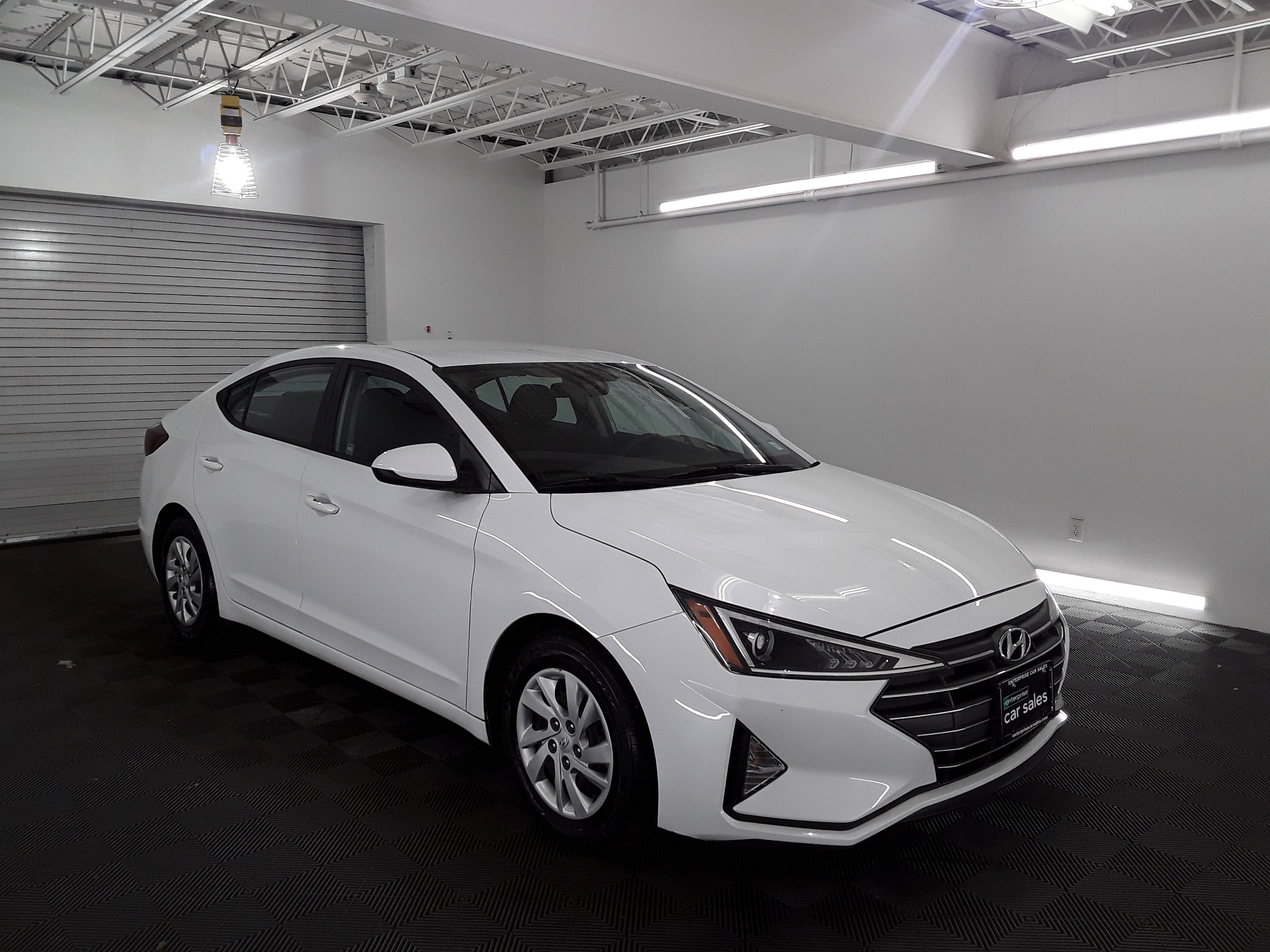 2020 Hyundai Elantra SE IVT