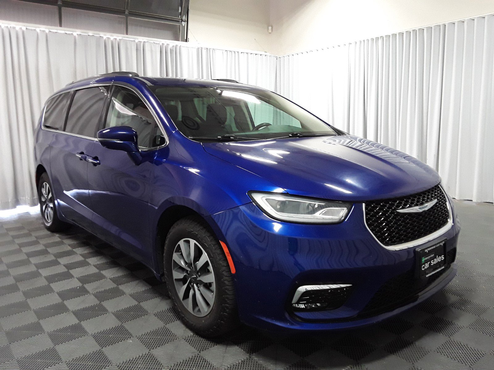 2021 Chrysler Pacifica Hybrid Touring L FWD