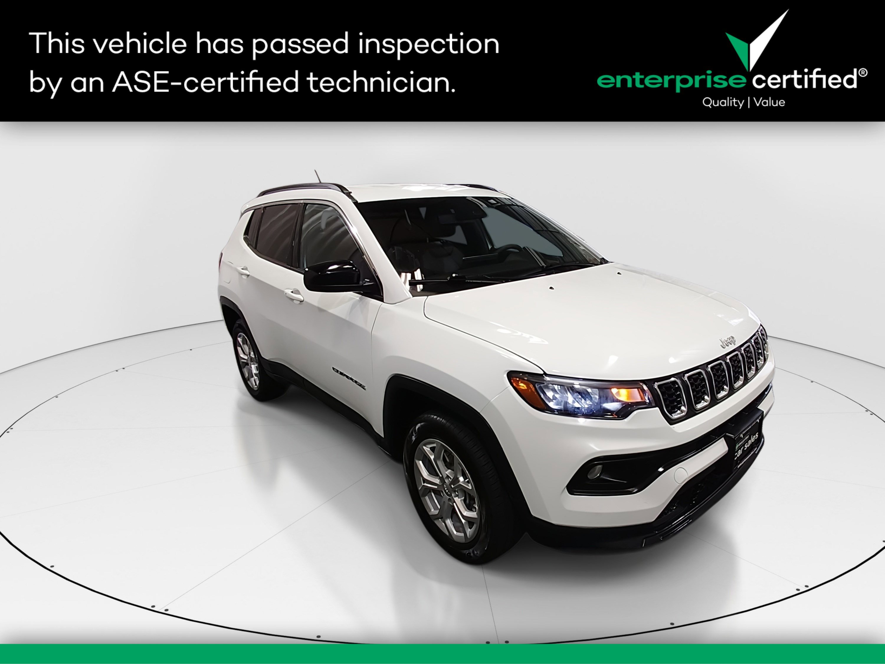 2024 Jeep Compass Latitude's photo