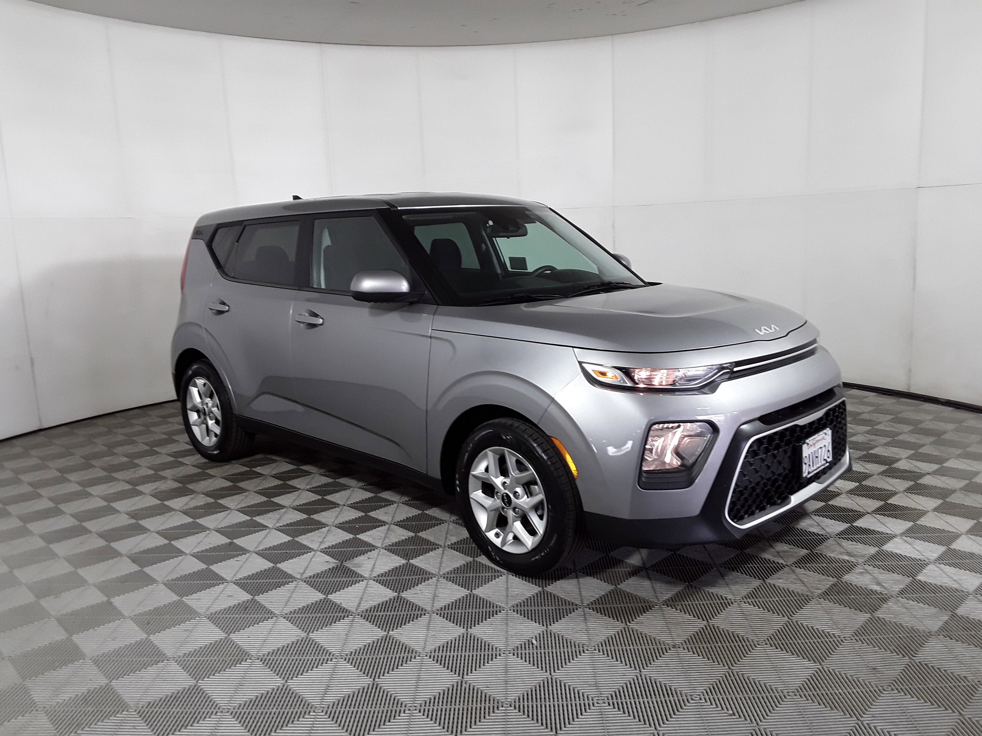 2022 Kia Soul LX IVT