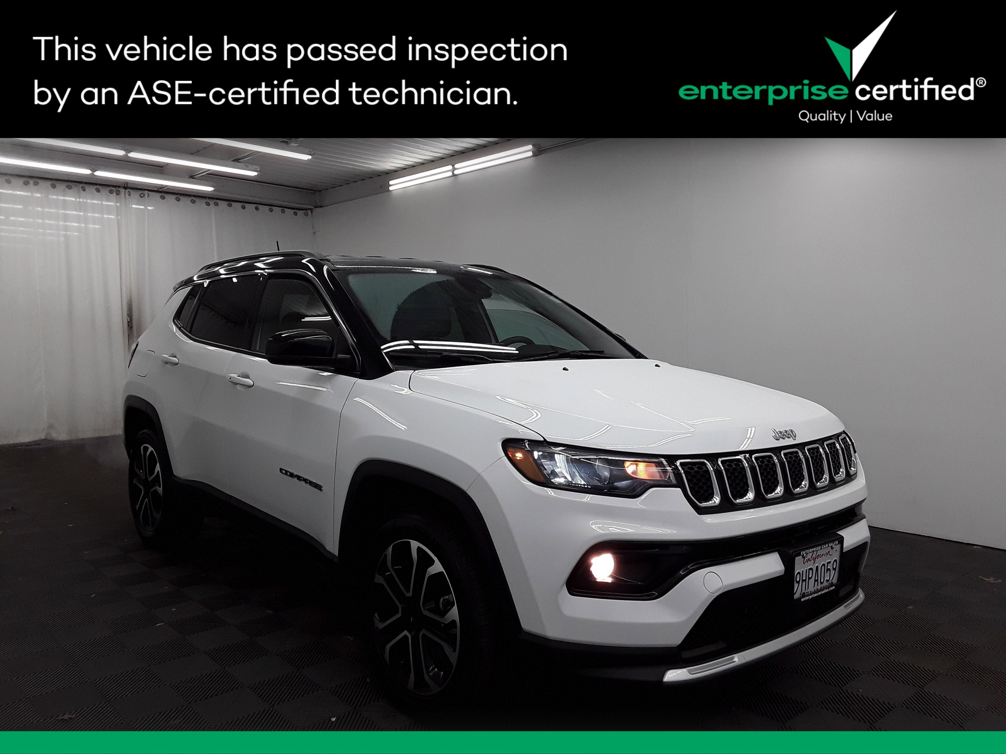 2023 Jeep Compass Limited's photo