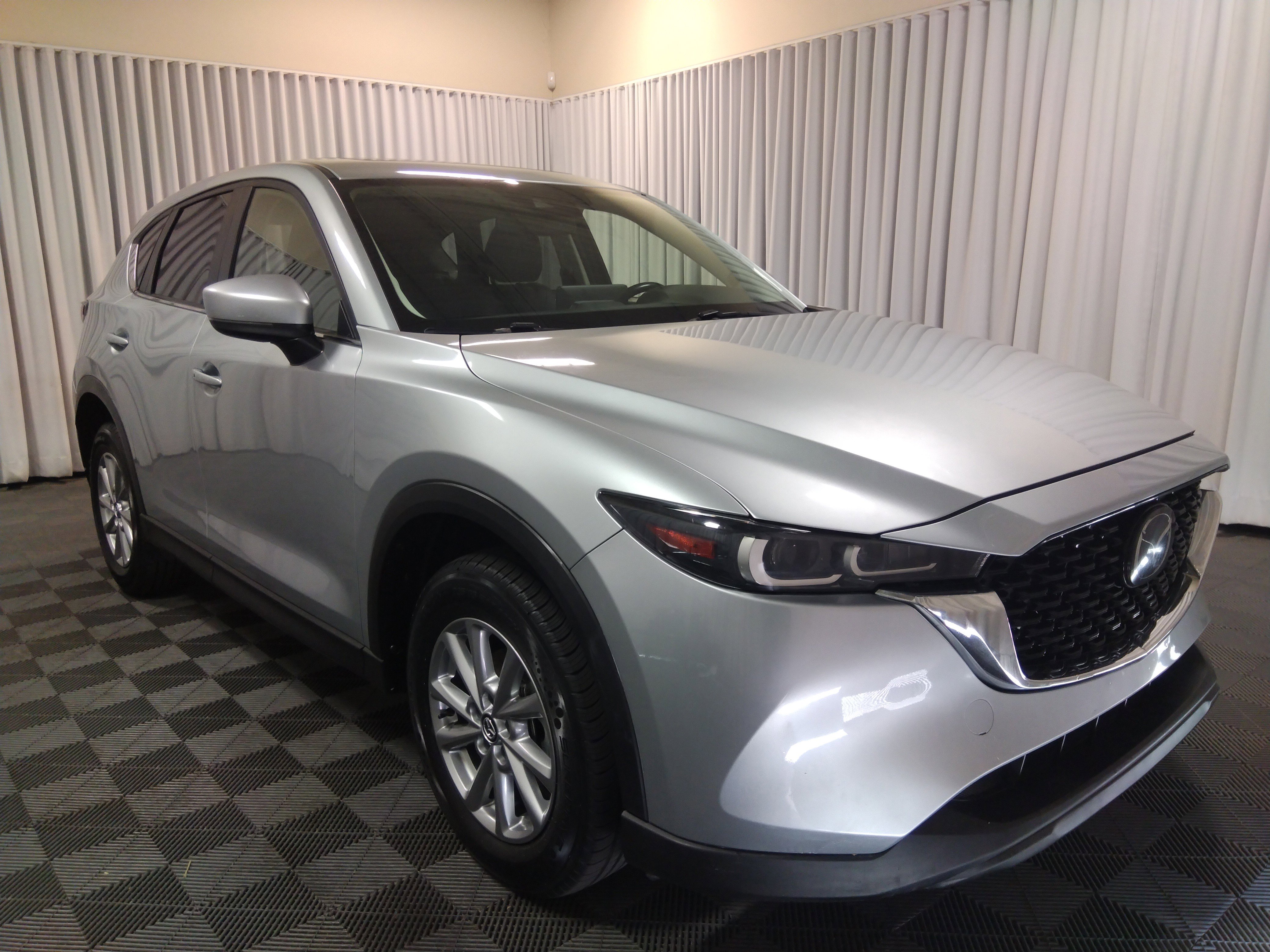 2023 Mazda CX-5 S Preferred package