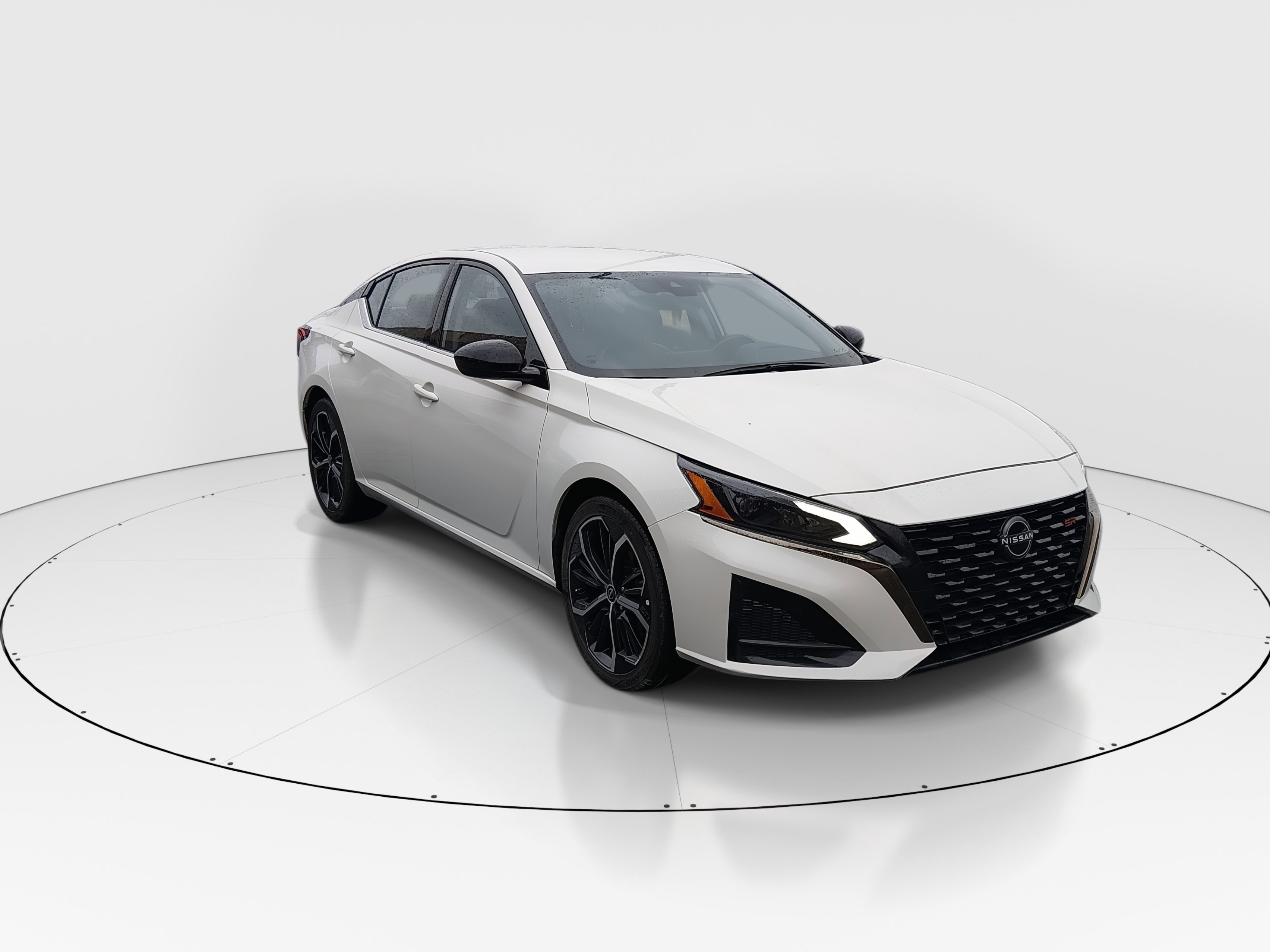 2024 Nissan Altima SR