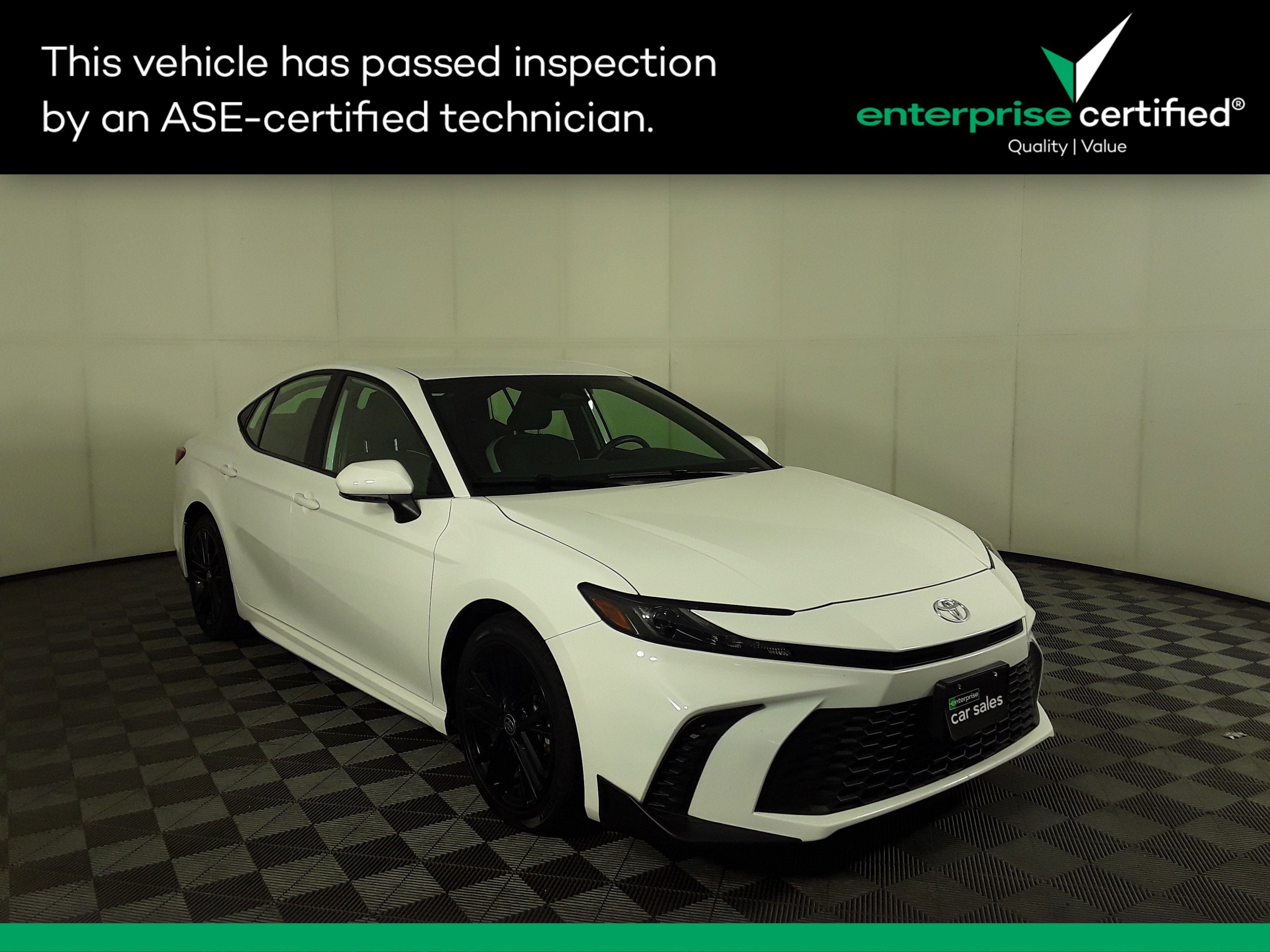 Used 2025 Toyota Camry SE