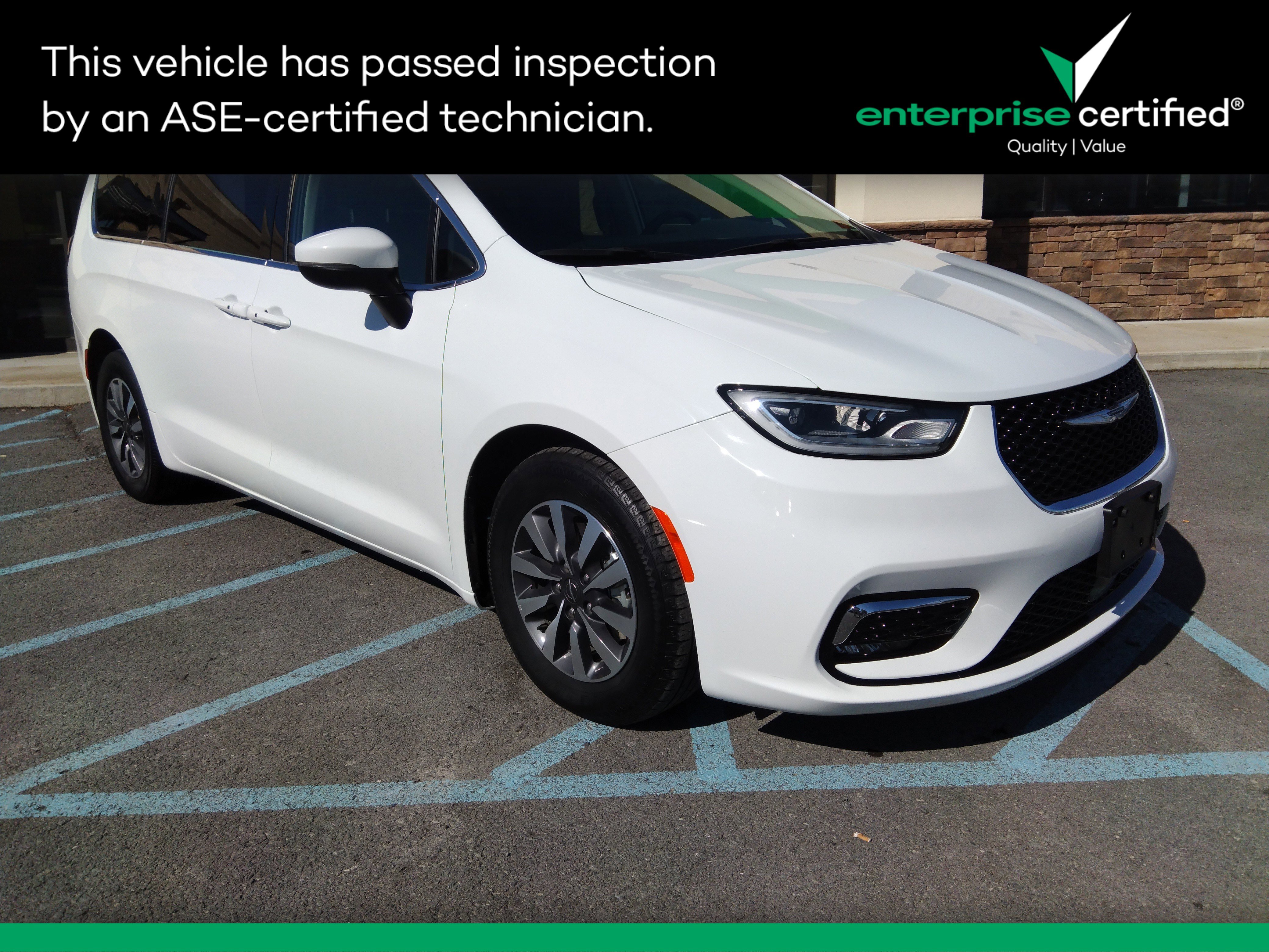 2023 Chrysler Pacifica Hybrid Touring L FWD