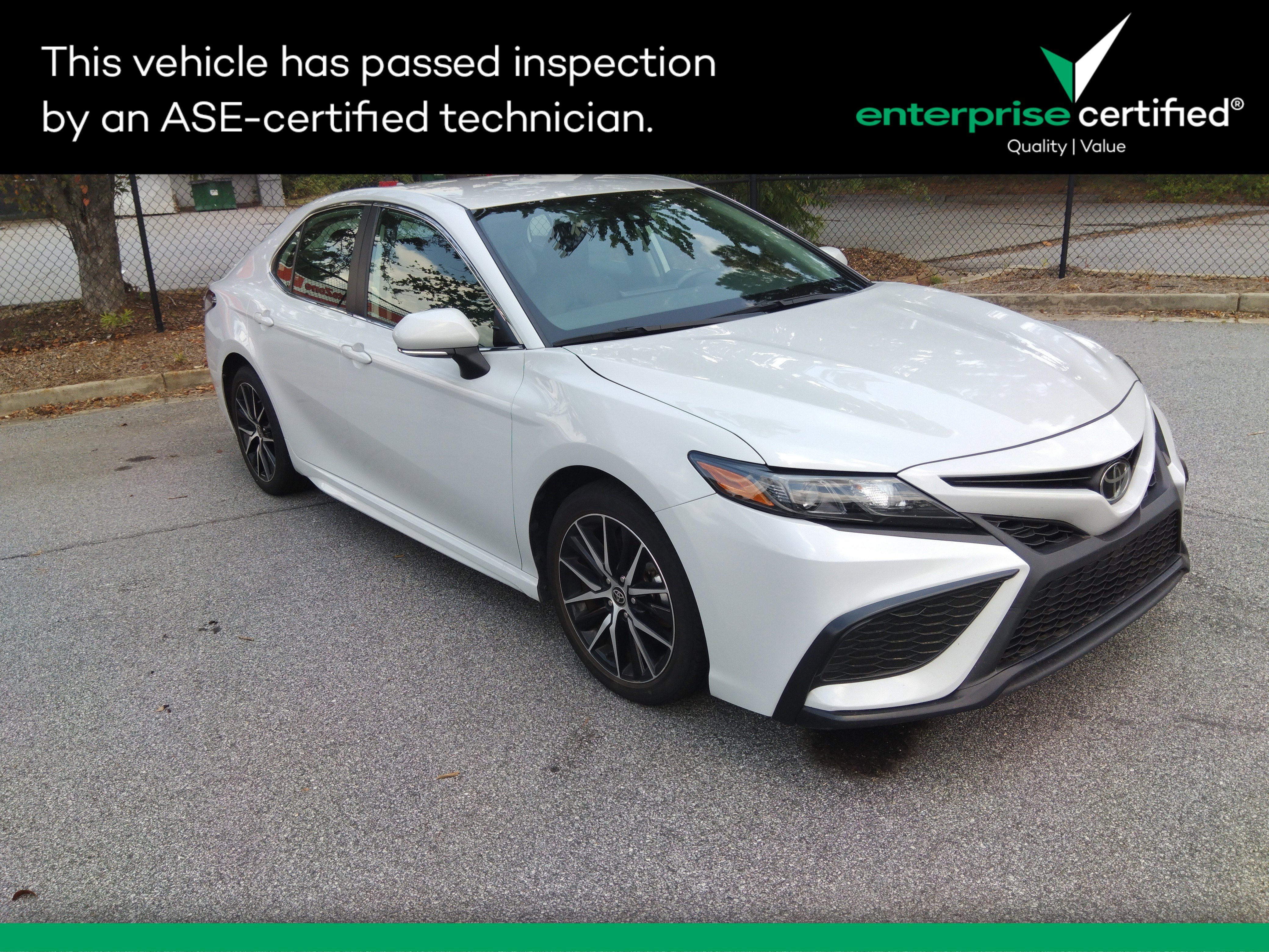 Used 2023 Toyota Camry SE Auto