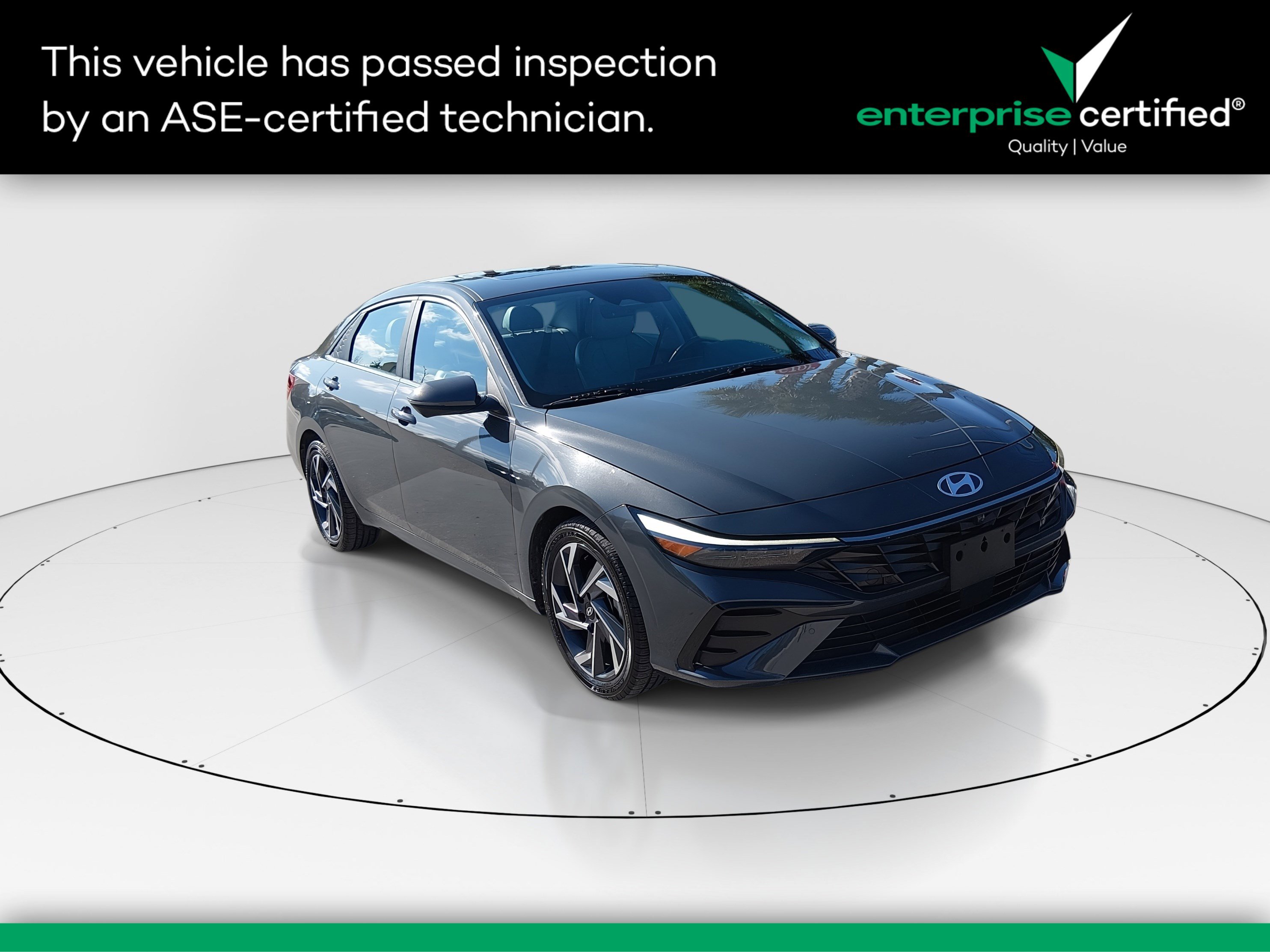 2024 Hyundai Elantra Limited's photo