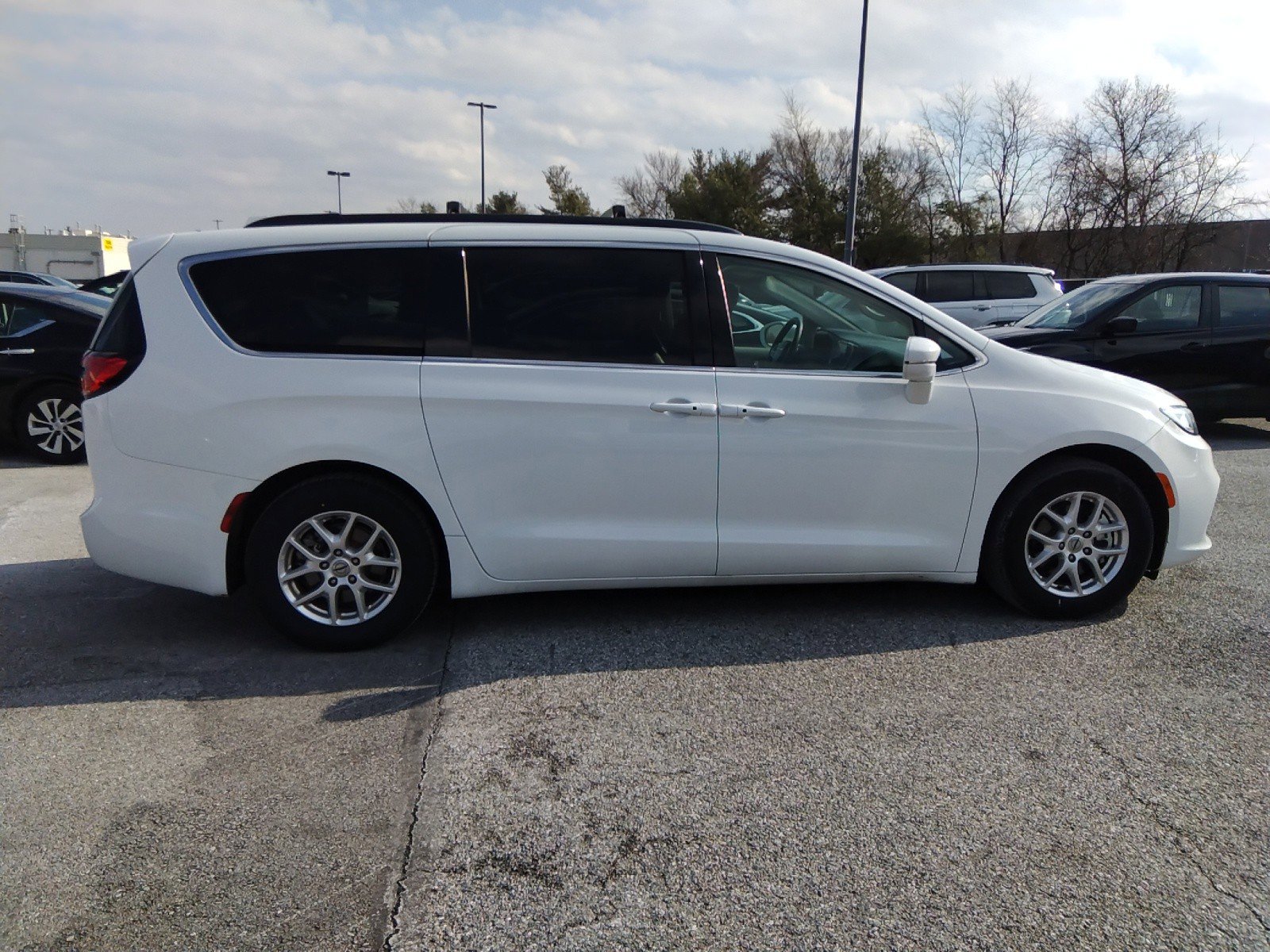 2022 Chrysler Pacifica Touring L FWD