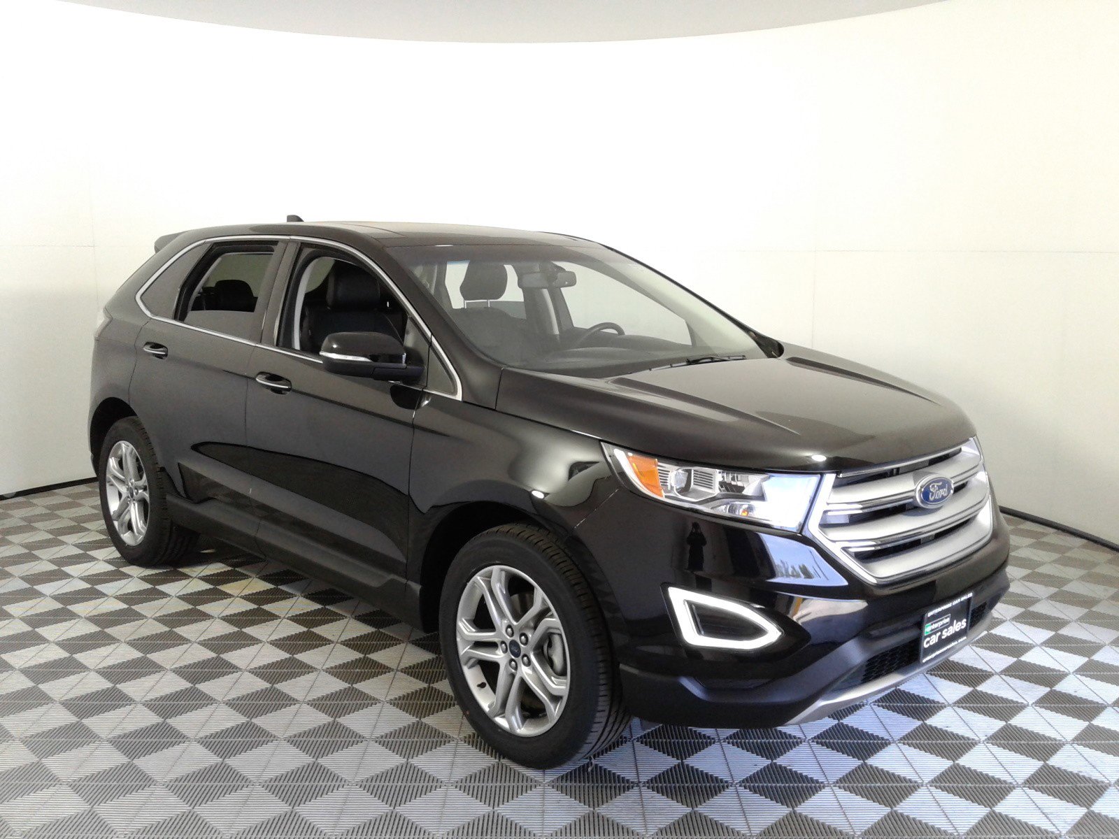 Used 2018 Ford Edge Titanium 4dr FWD