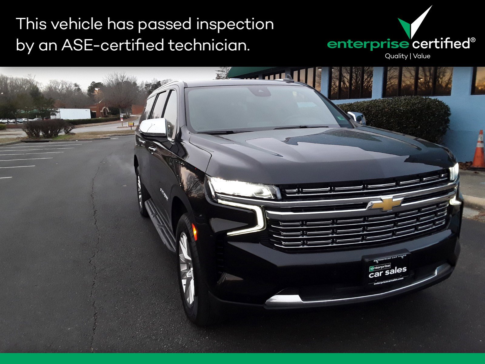 2023 Chevrolet Suburban 4WD 4dr Premier