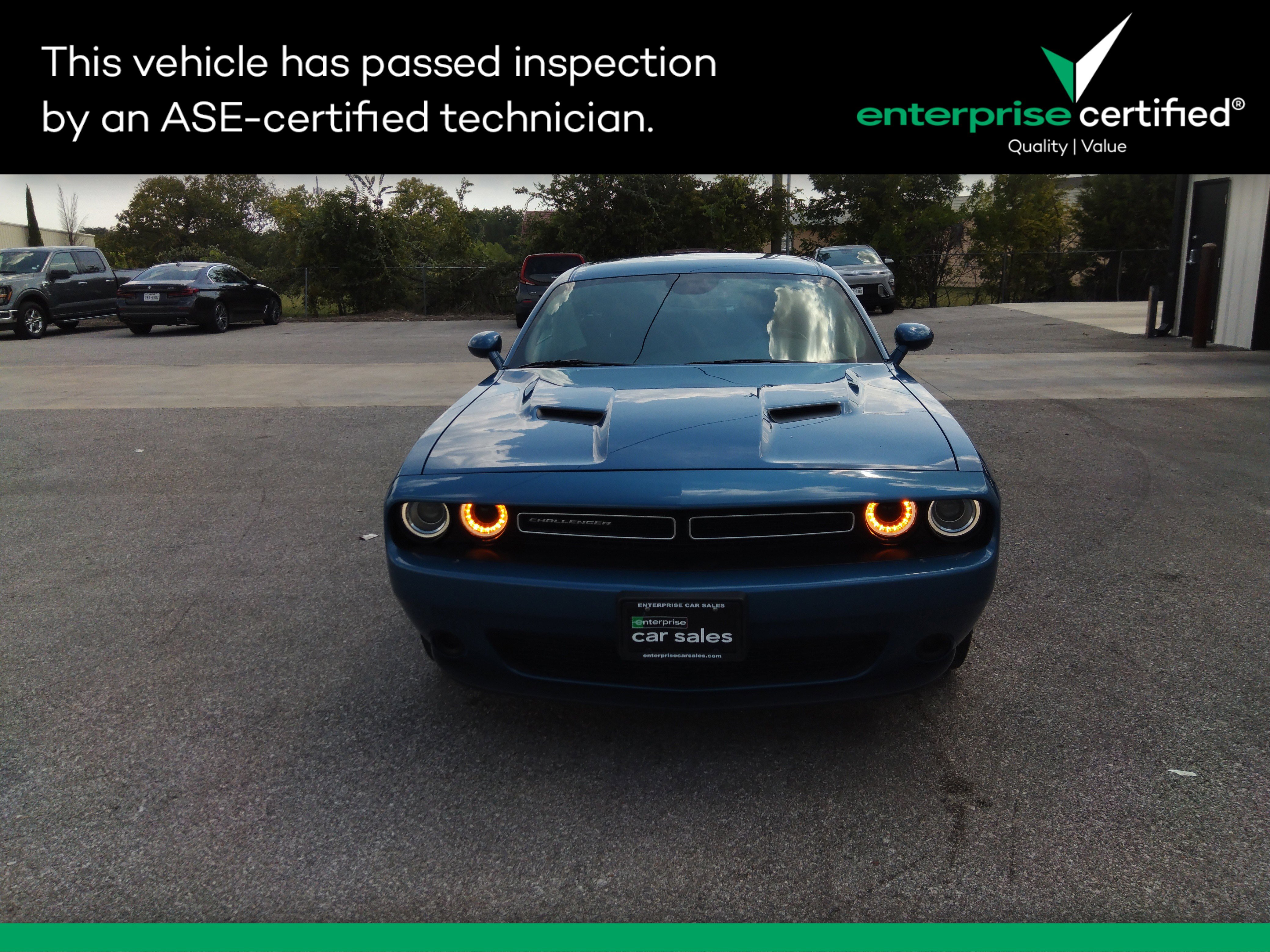 Used 2022 Dodge Challenger SXT RWD