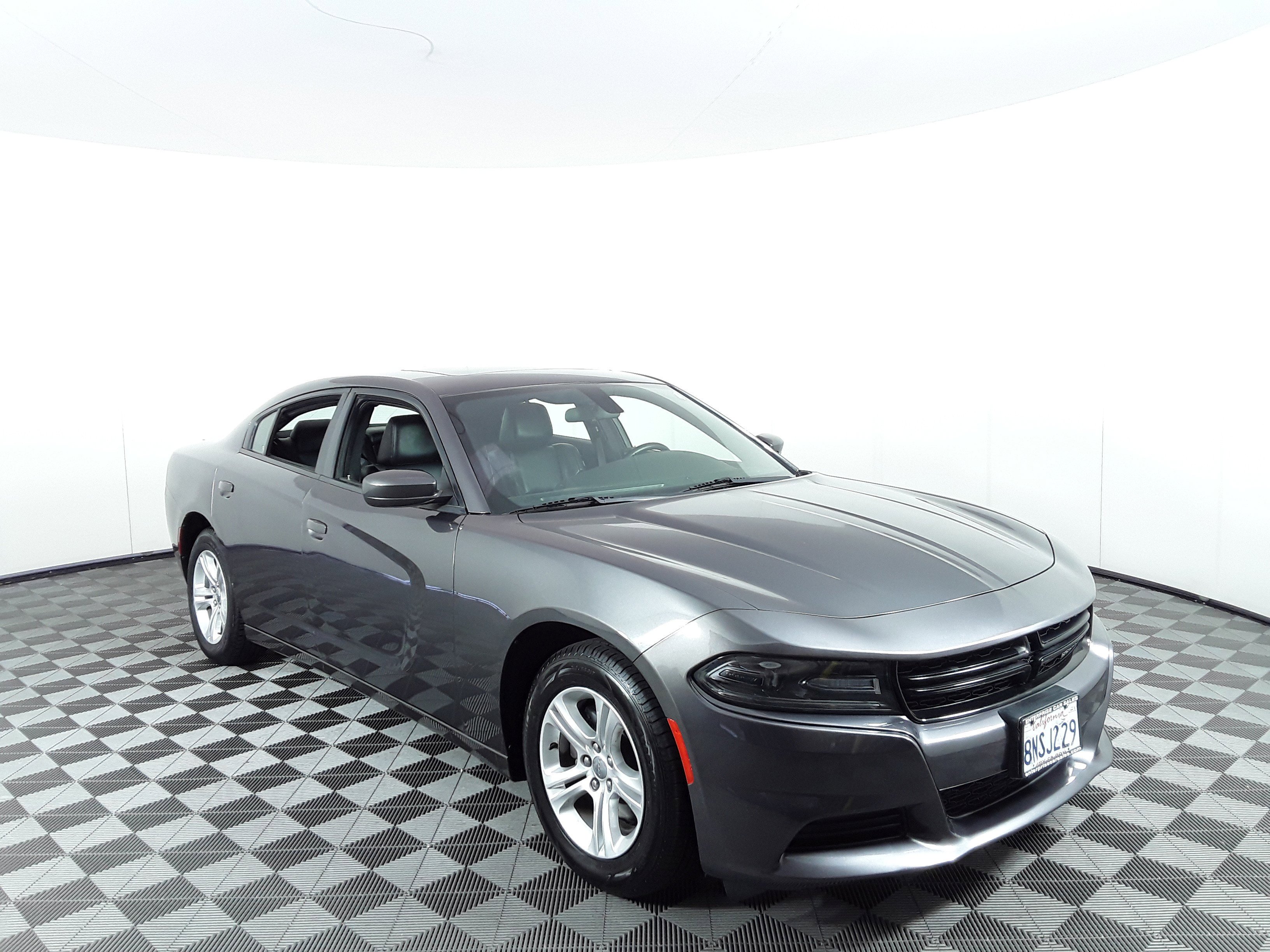 2020 Dodge Charger SXT RWD