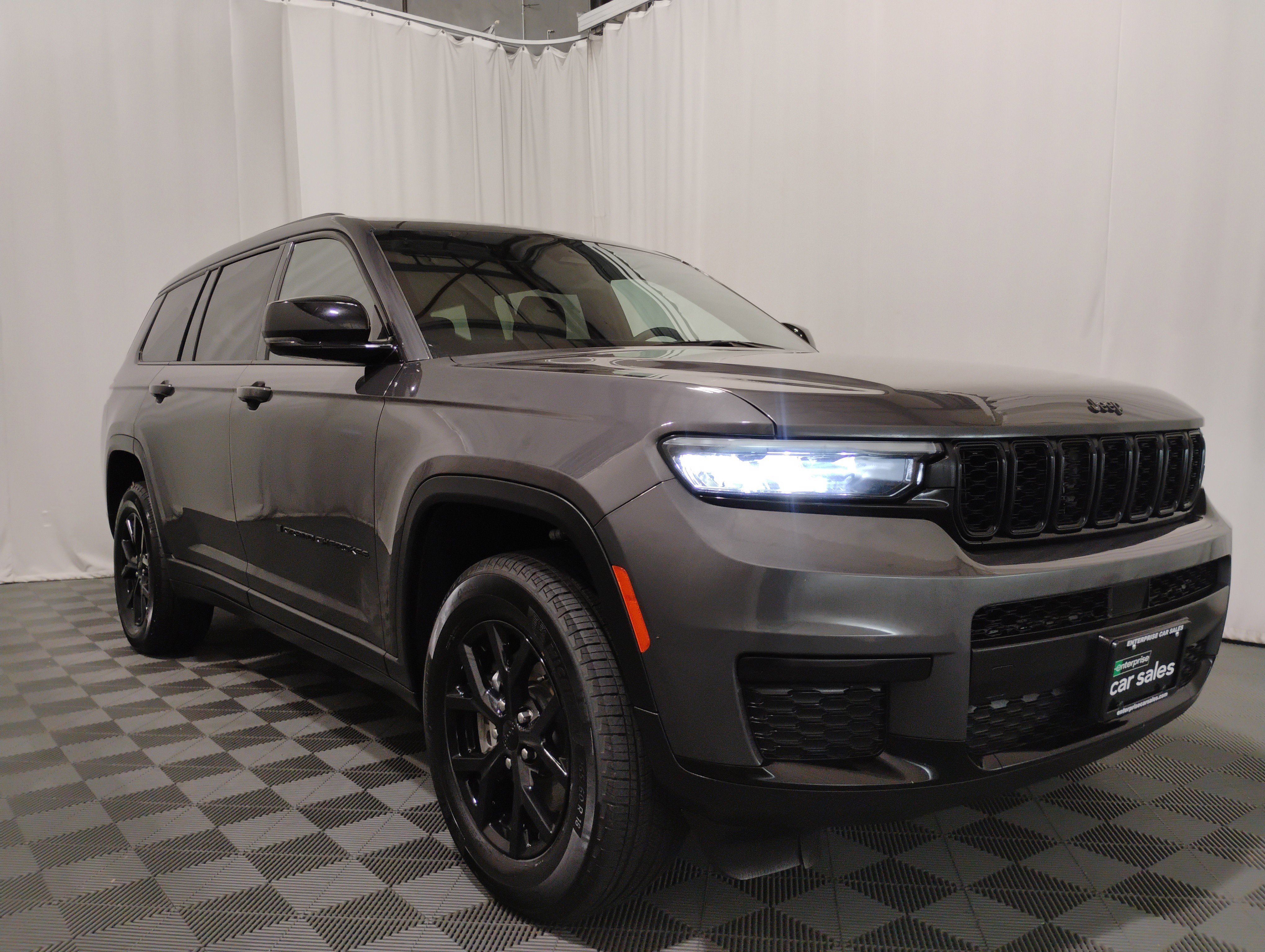 Used 2024 Jeep Grand Cherokee L Altitude 4x4