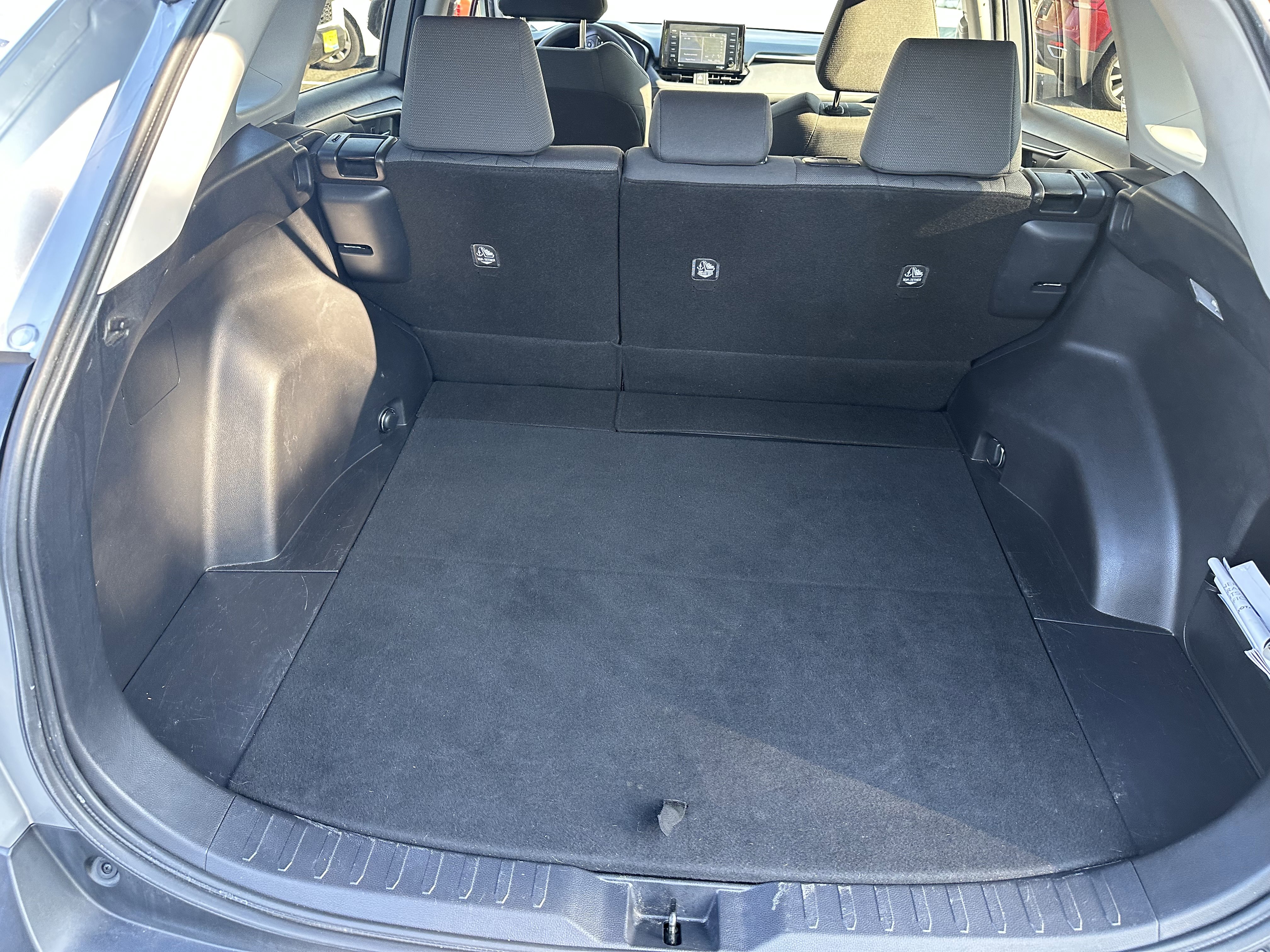 Image of Used 2021 Toyota RAV4 XLE AWD