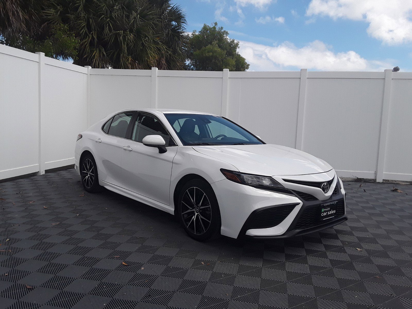 2021 Toyota Camry SE Auto