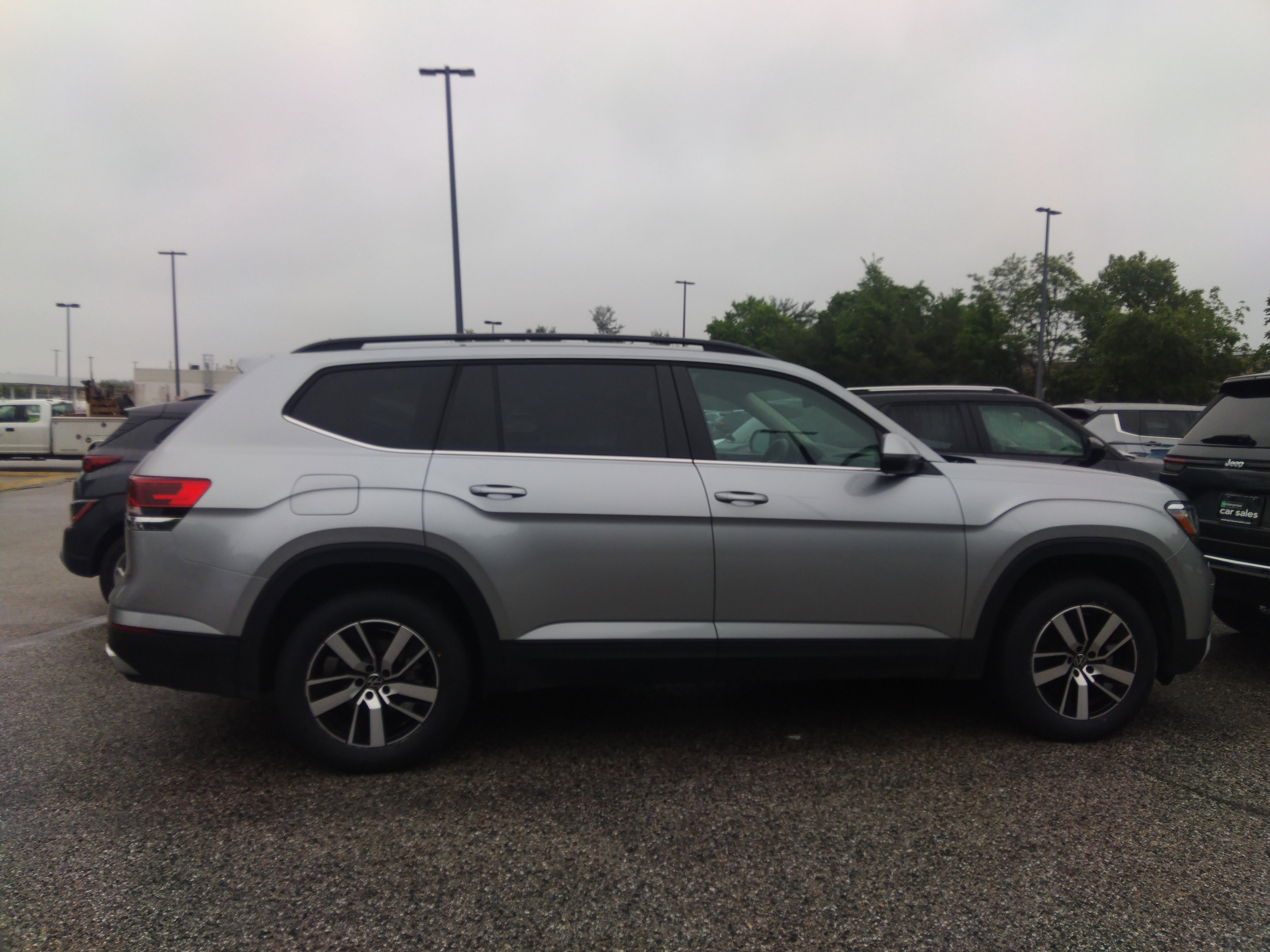 2023 Volkswagen Atlas 2.0T SE FWD