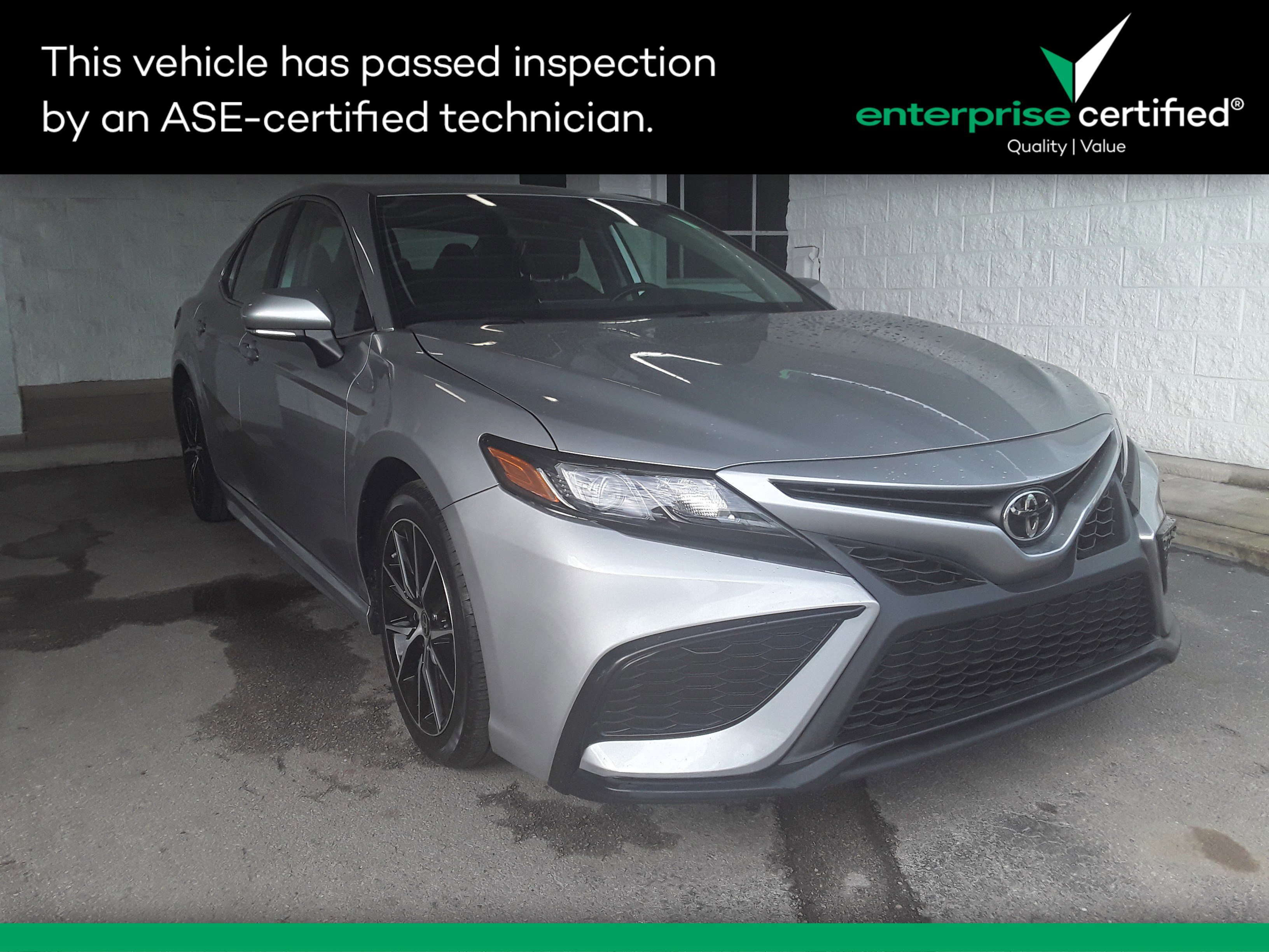 2024 Toyota Camry SE Auto