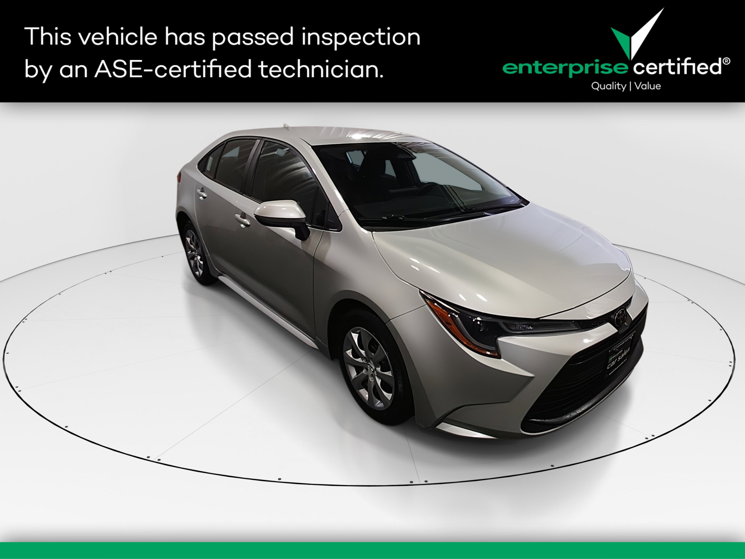 2023 Toyota Corolla LE's photo