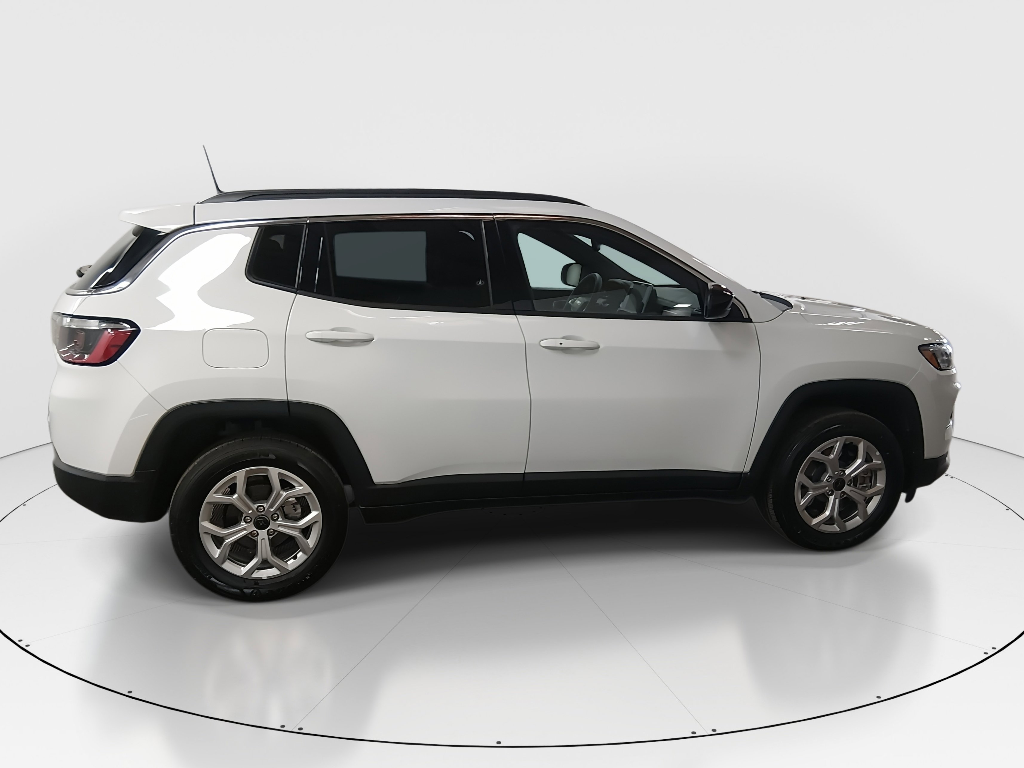 2025 Jeep Compass Latitude - Photo 8