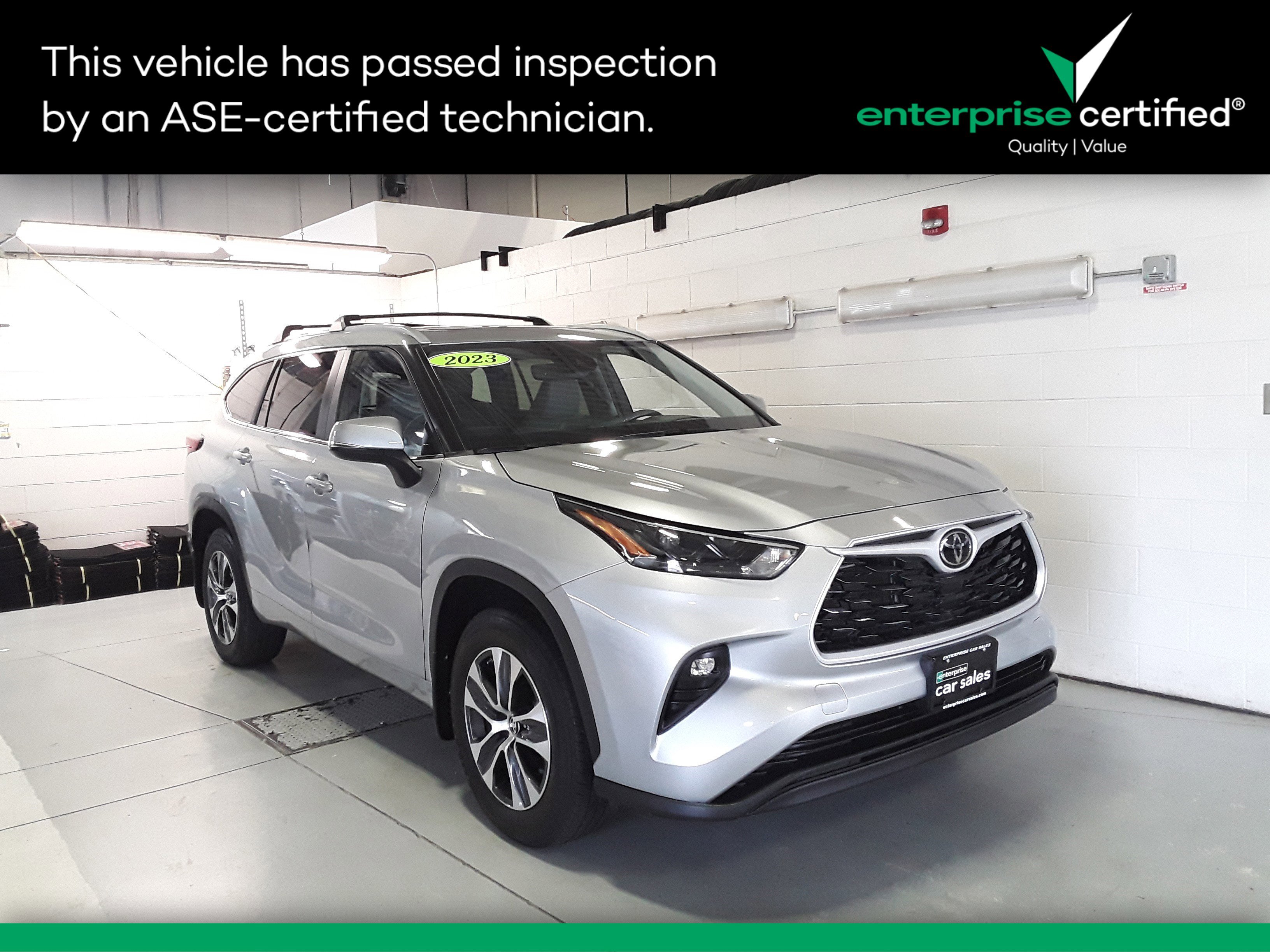 Used 2023 Toyota Highlander XLE AWD