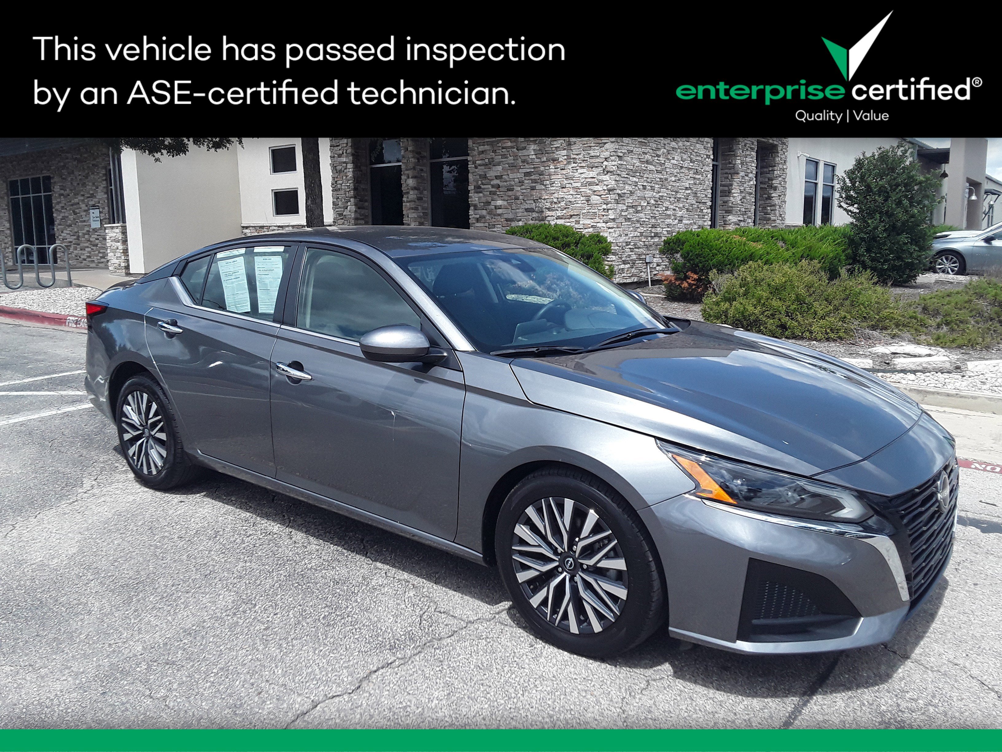 Used 2023 Nissan Altima 2.5 SV Sedan