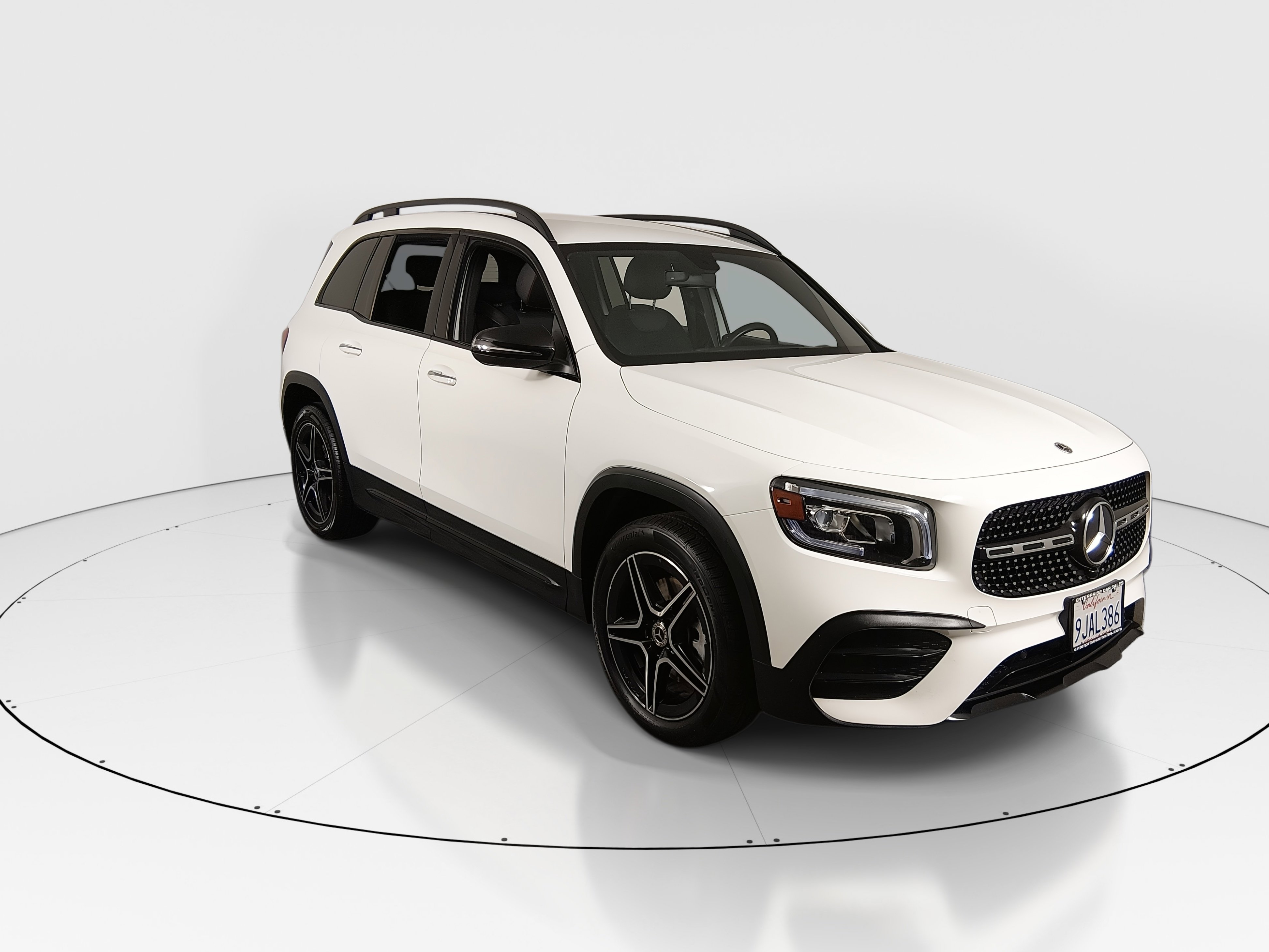 2023 Mercedes-Benz GLB Base's photo
