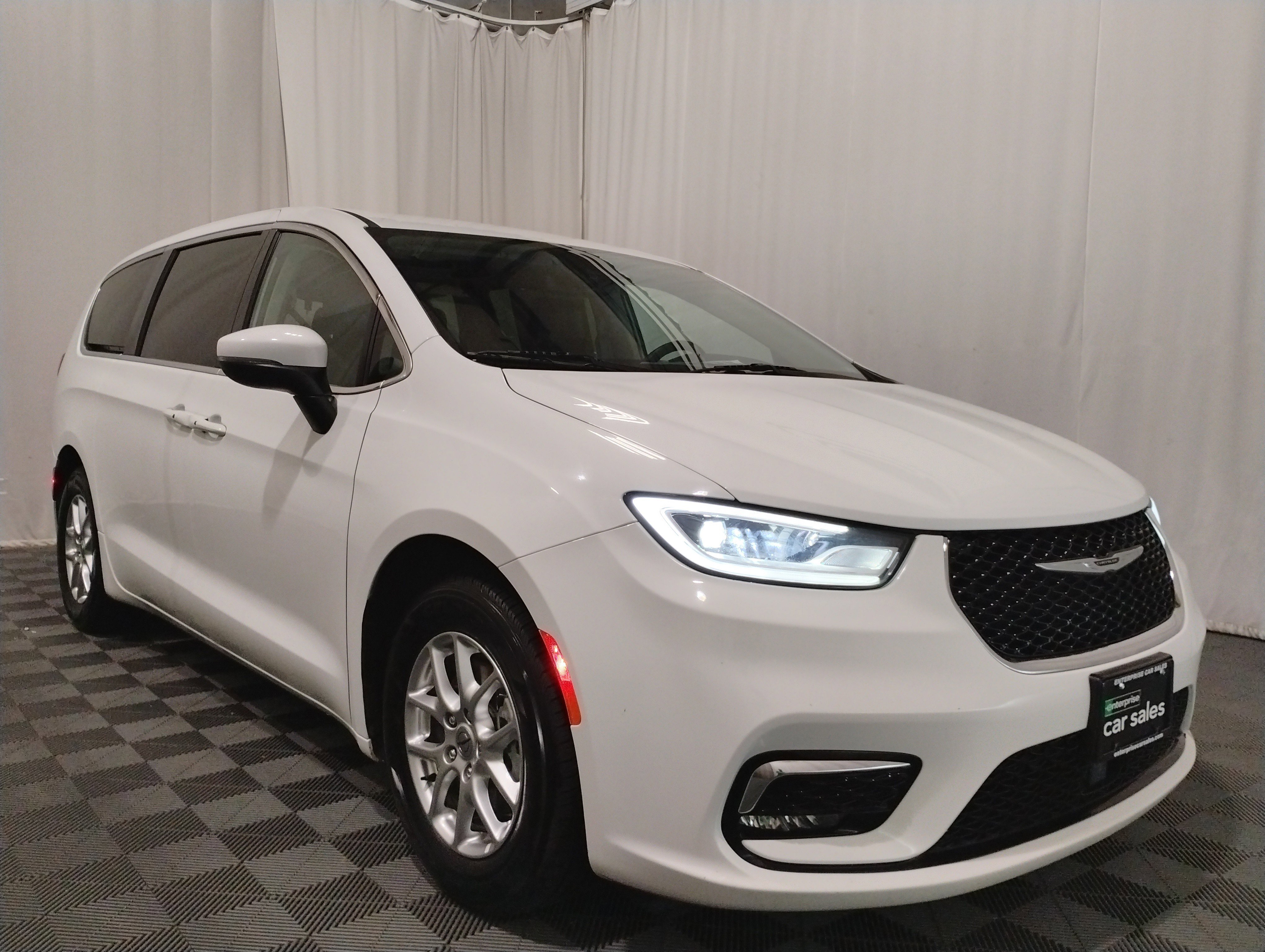 2023 Chrysler Pacifica Touring L FWD